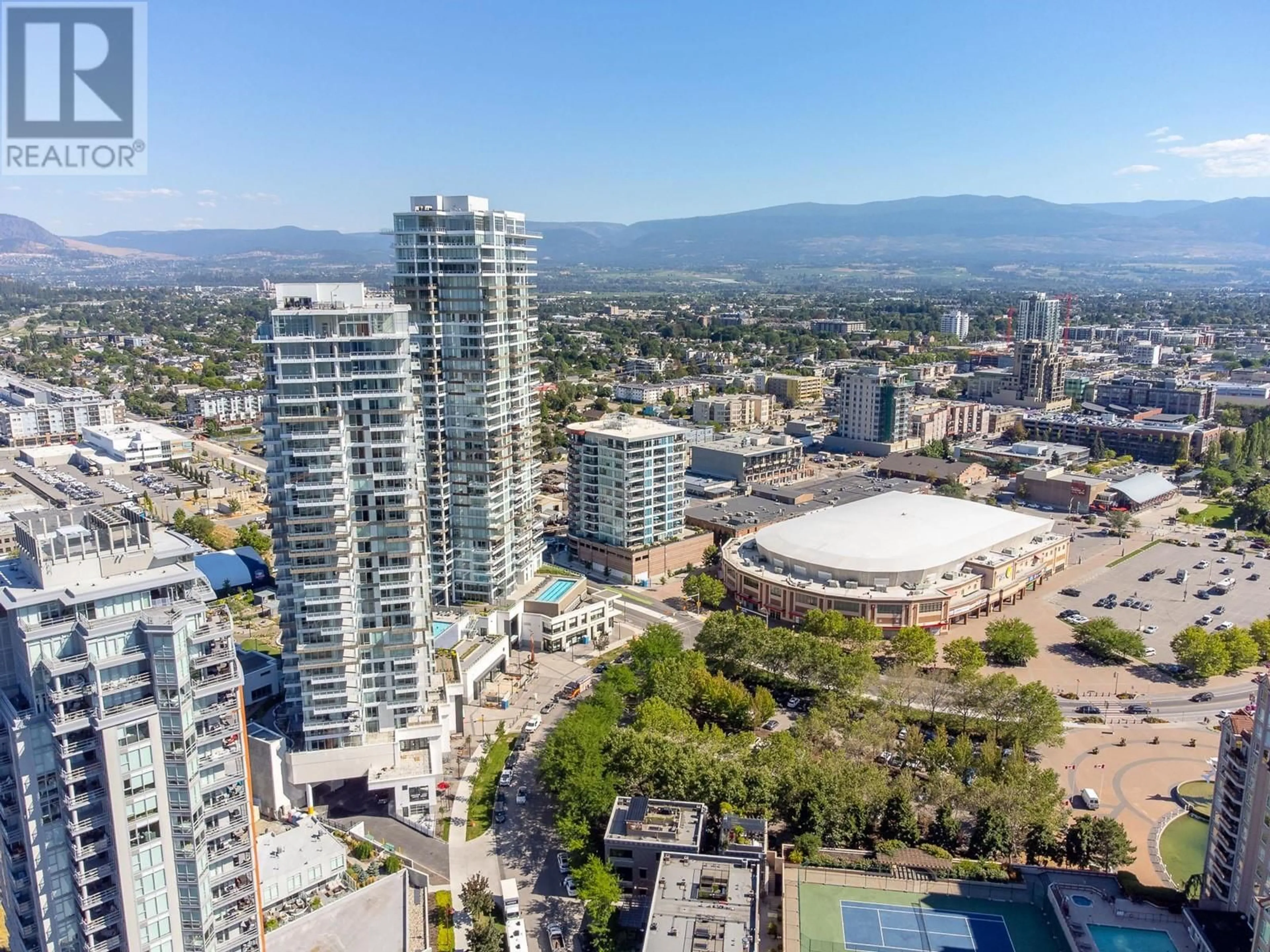 A pic from outside/outdoor area/front of a property/back of a property/a pic from drone, city buildings view from balcony for 1007 - 1232 ELLIS STREET, Kelowna British Columbia V1Y1Z4