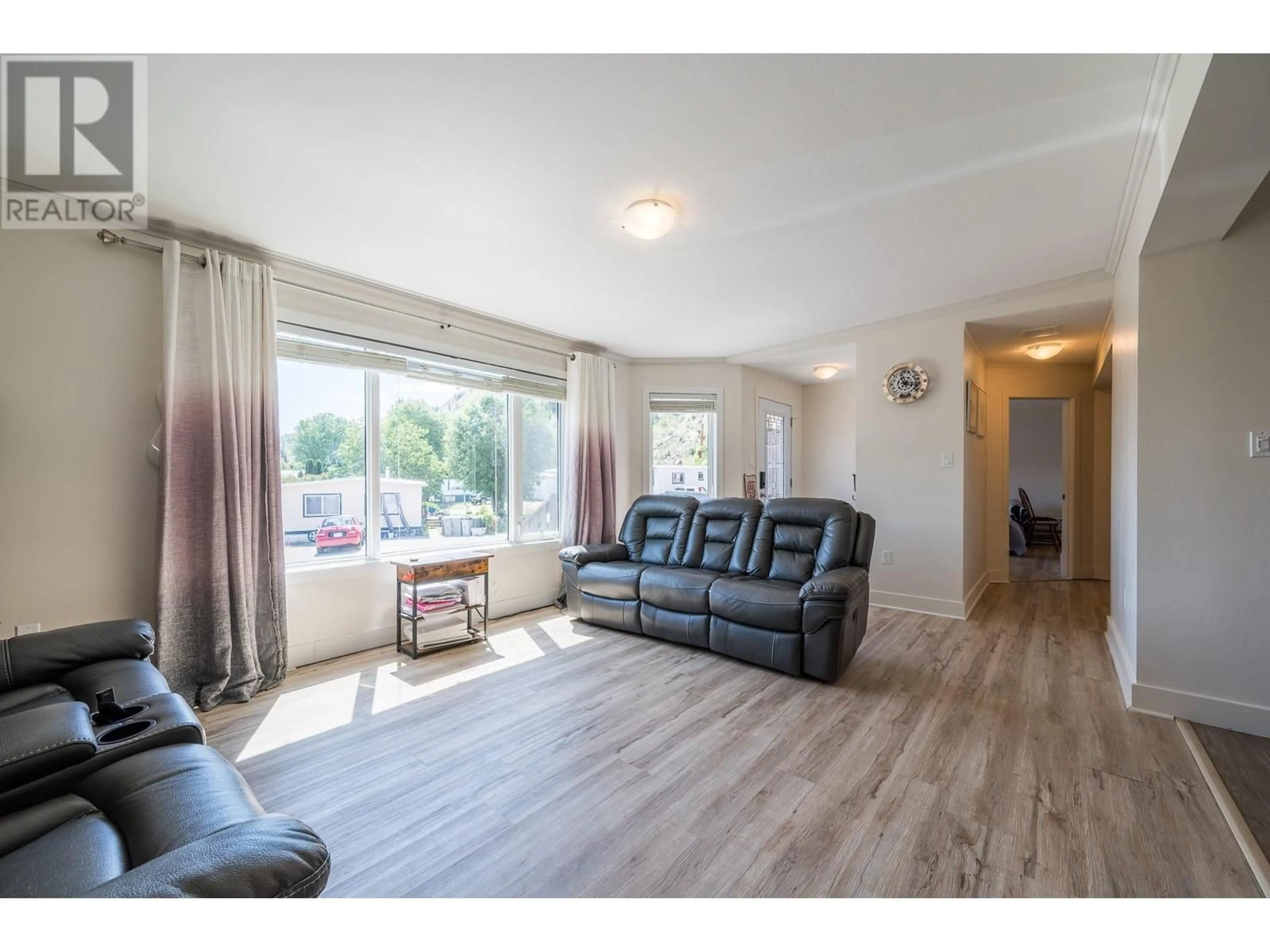 Living room with furniture, unknown for B11 - 7155 DALLAS DRIVE, Kamloops British Columbia V2C4T1