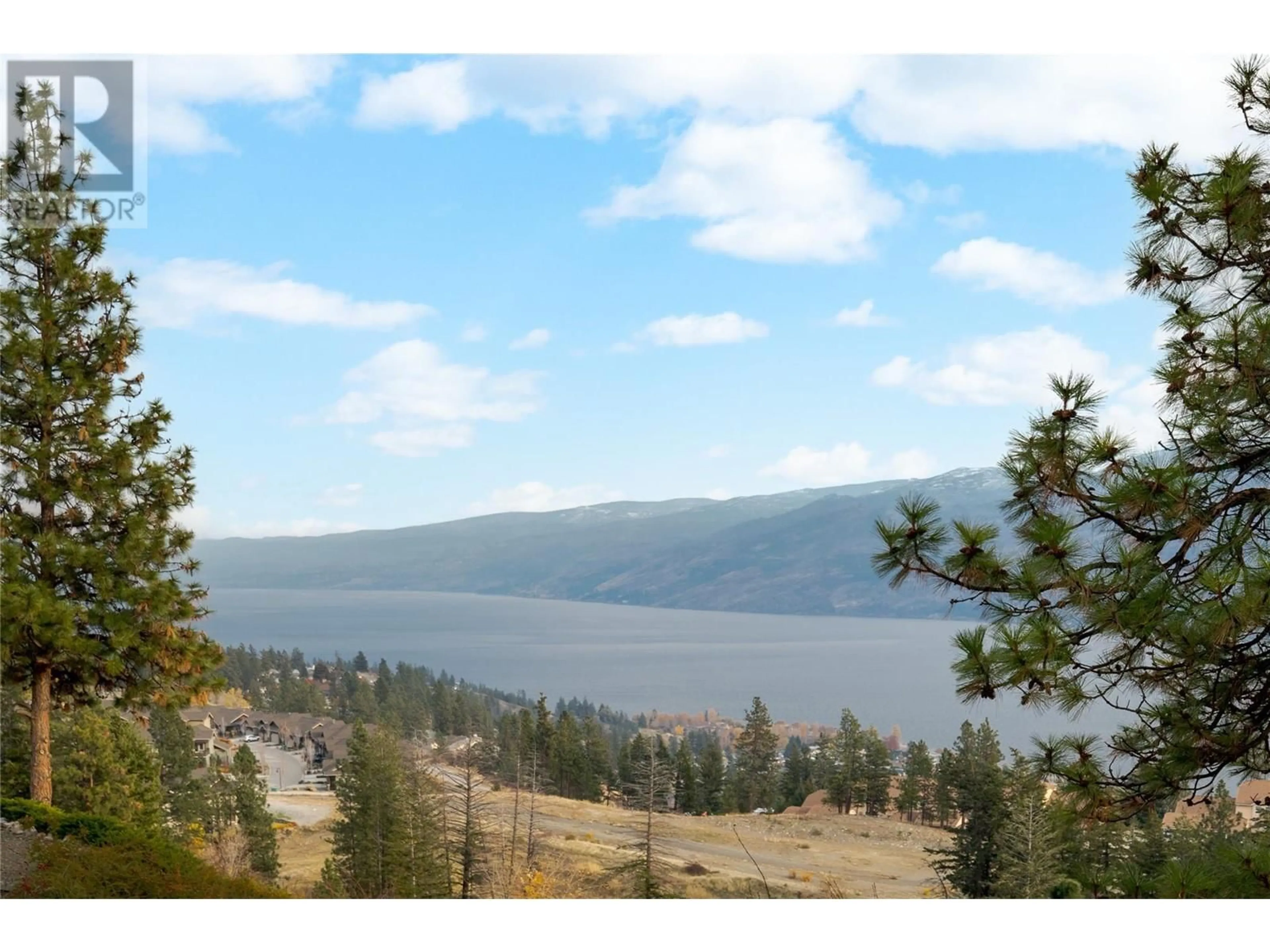 Blurry image for 113 - 4630 PONDEROSA DRIVE, Peachland British Columbia V0H1X5