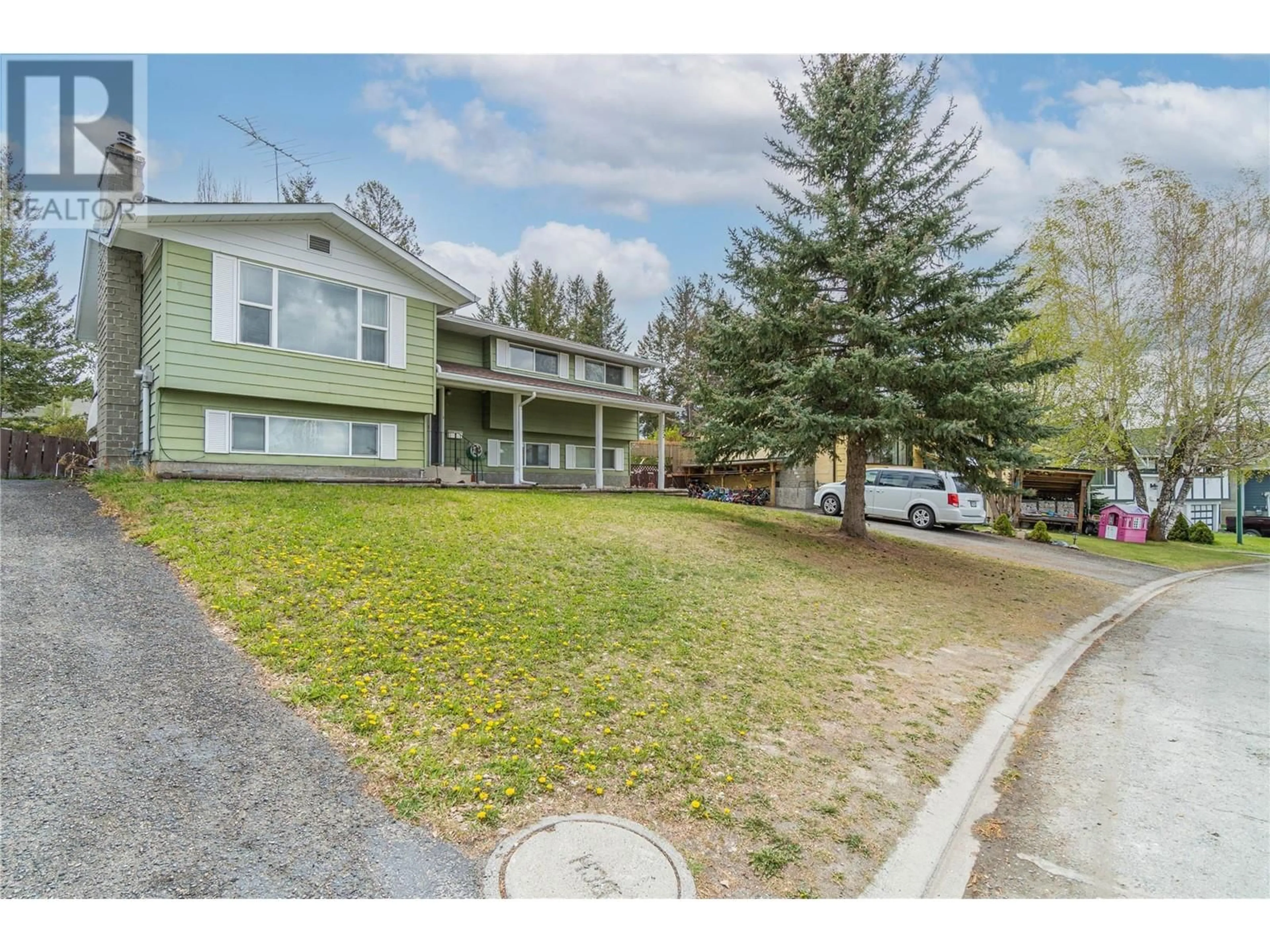 A pic from outside/outdoor area/front of a property/back of a property/a pic from drone, street for 172 ASPEN CRESCENT, Logan Lake British Columbia V0K1W0