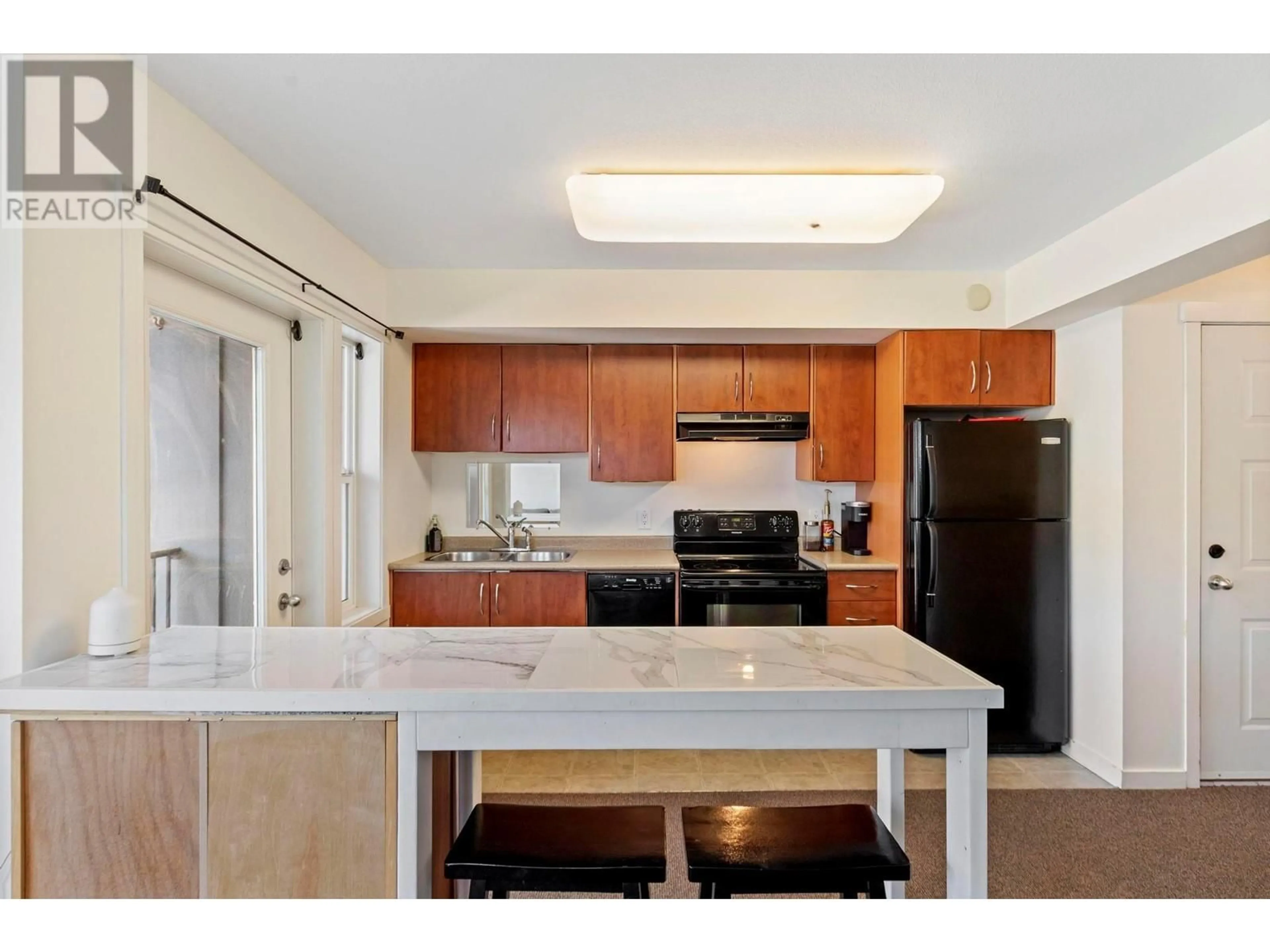 Standard kitchen, unknown for 201A - 1475 GLENMORE ROAD NORTH, Kelowna British Columbia V1V2H6
