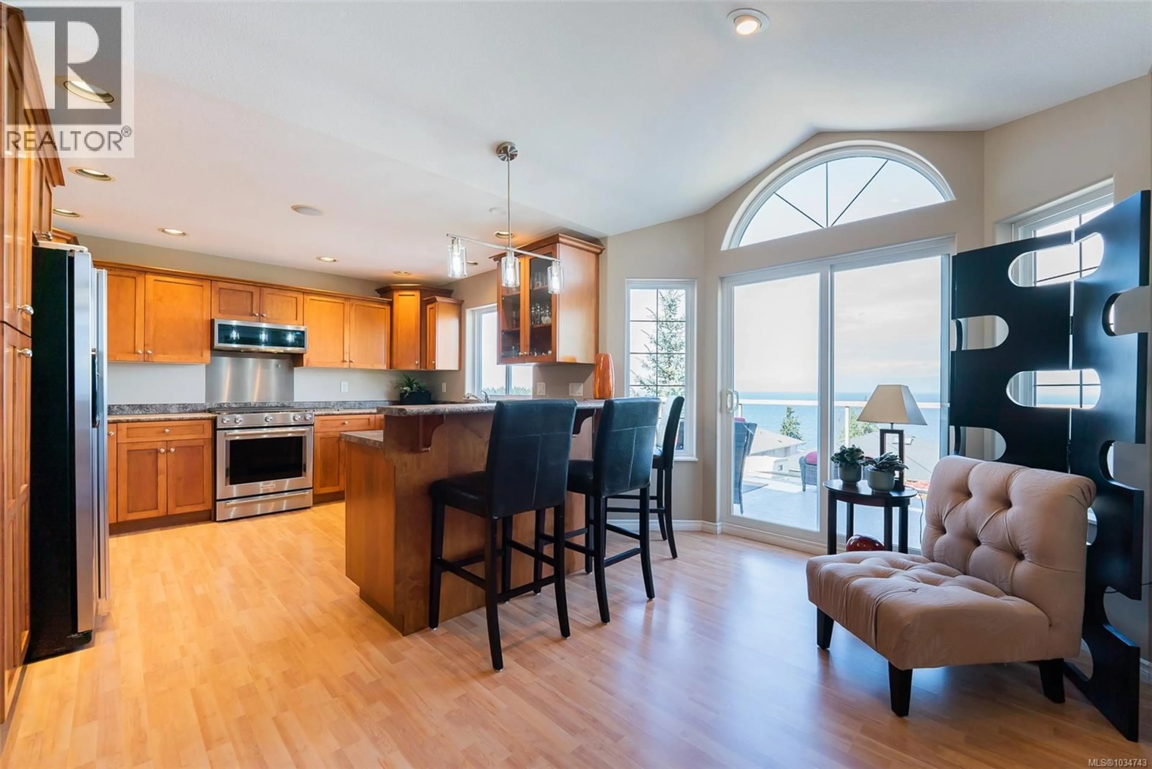 Open concept kitchen, unknown for 3893 GULFVIEW DRIVE, Nanaimo British Columbia V9T6E2