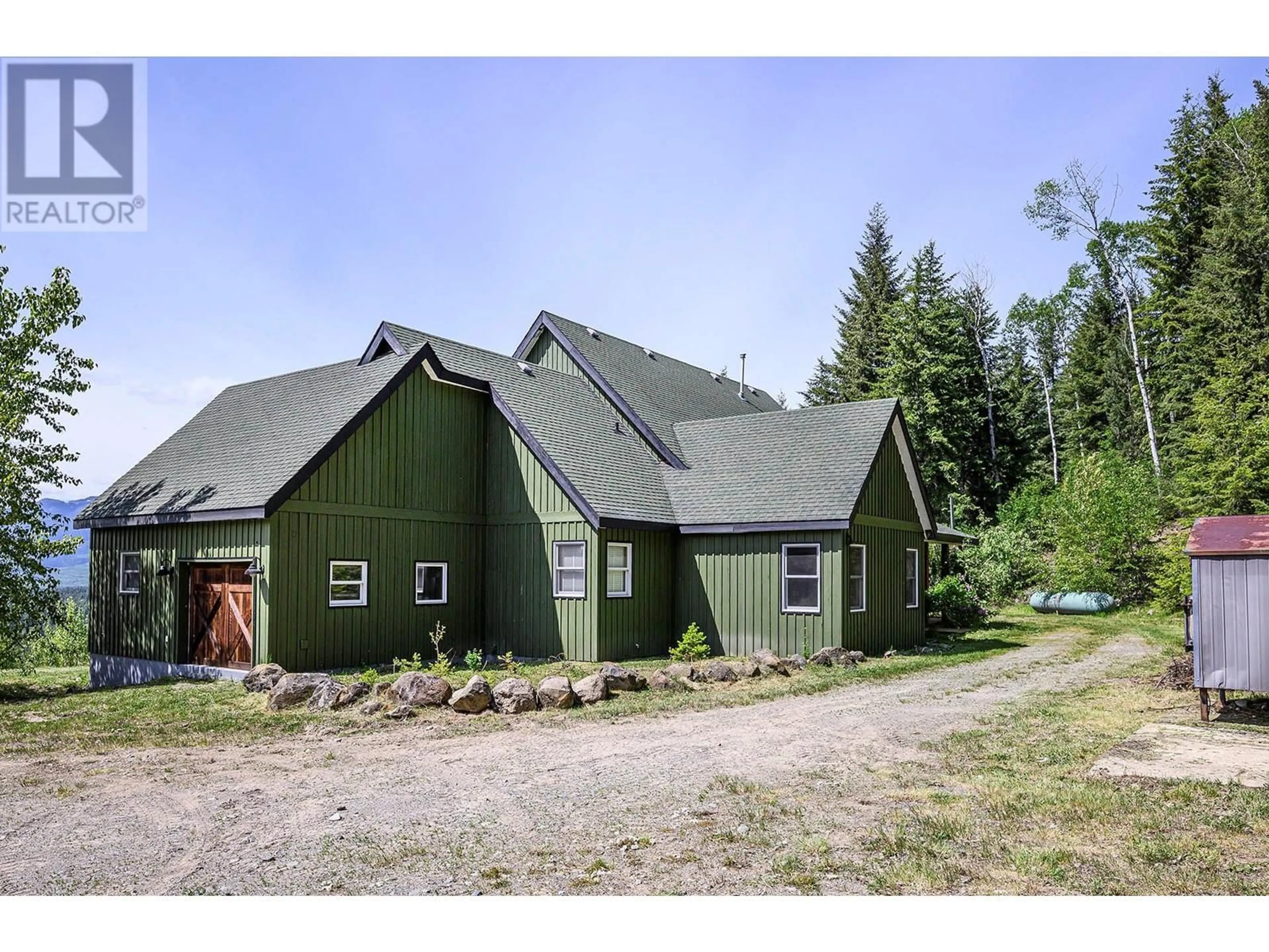 A pic from outside/outdoor area/front of a property/back of a property/a pic from drone, mountain view for 405 RAFT WEST FSR ROAD, Clearwater British Columbia V0E1N1