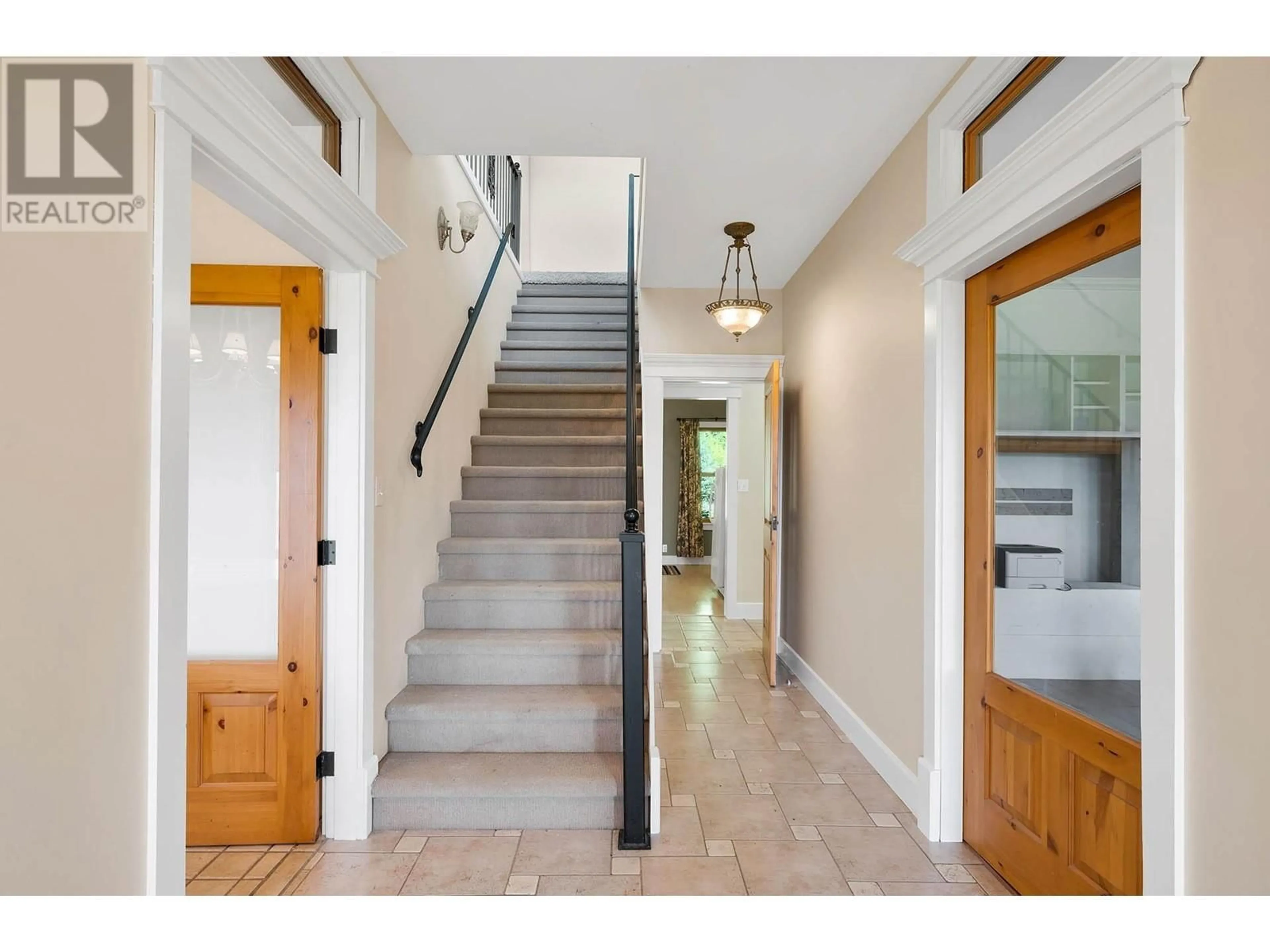 Indoor entryway for 405 RAFT WEST FSR ROAD, Clearwater British Columbia V0E1N1