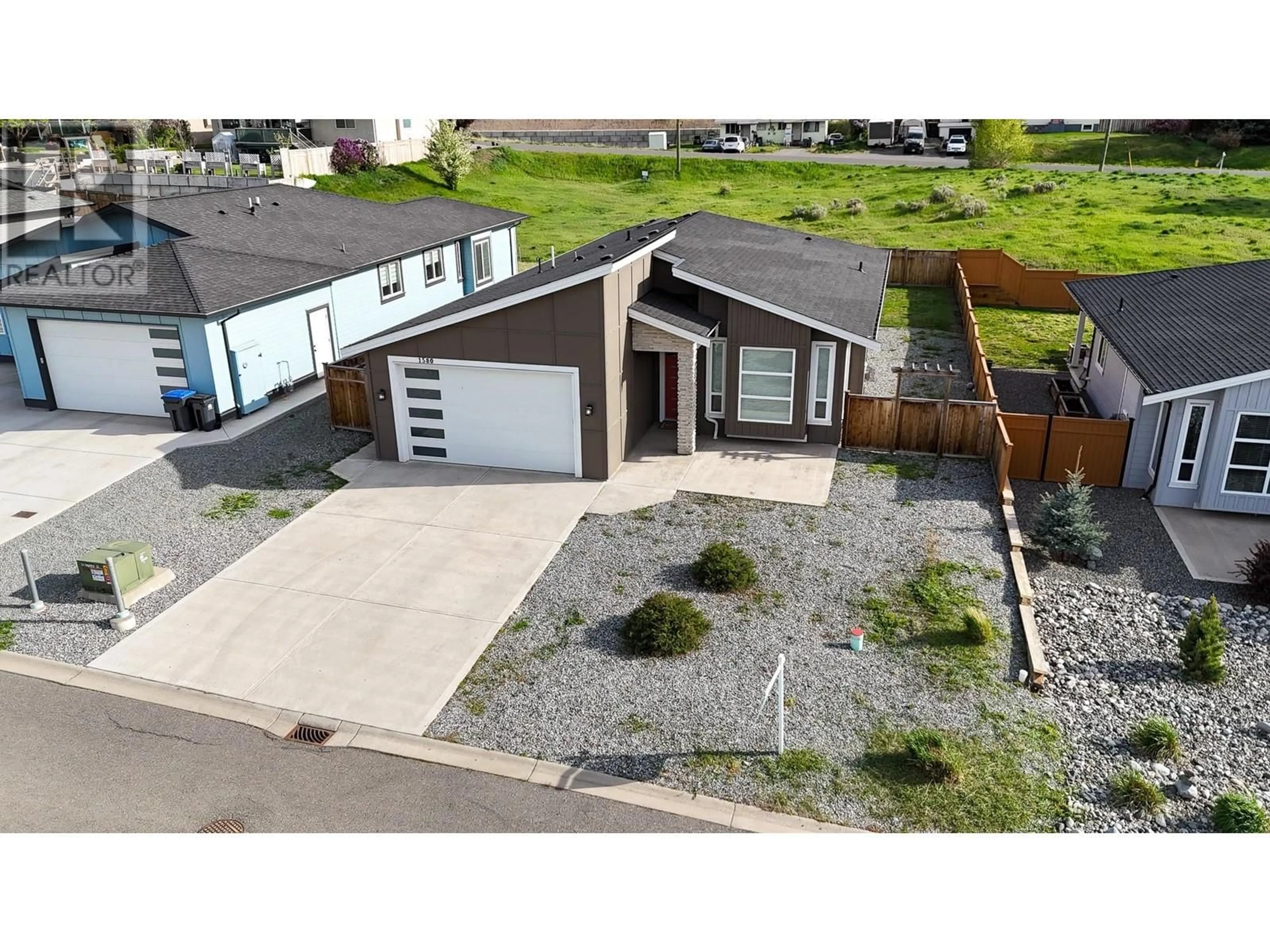 A pic from outside/outdoor area/front of a property/back of a property/a pic from drone, street for 1580 CHESTNUT AVENUE, Merritt British Columbia V1K0A9