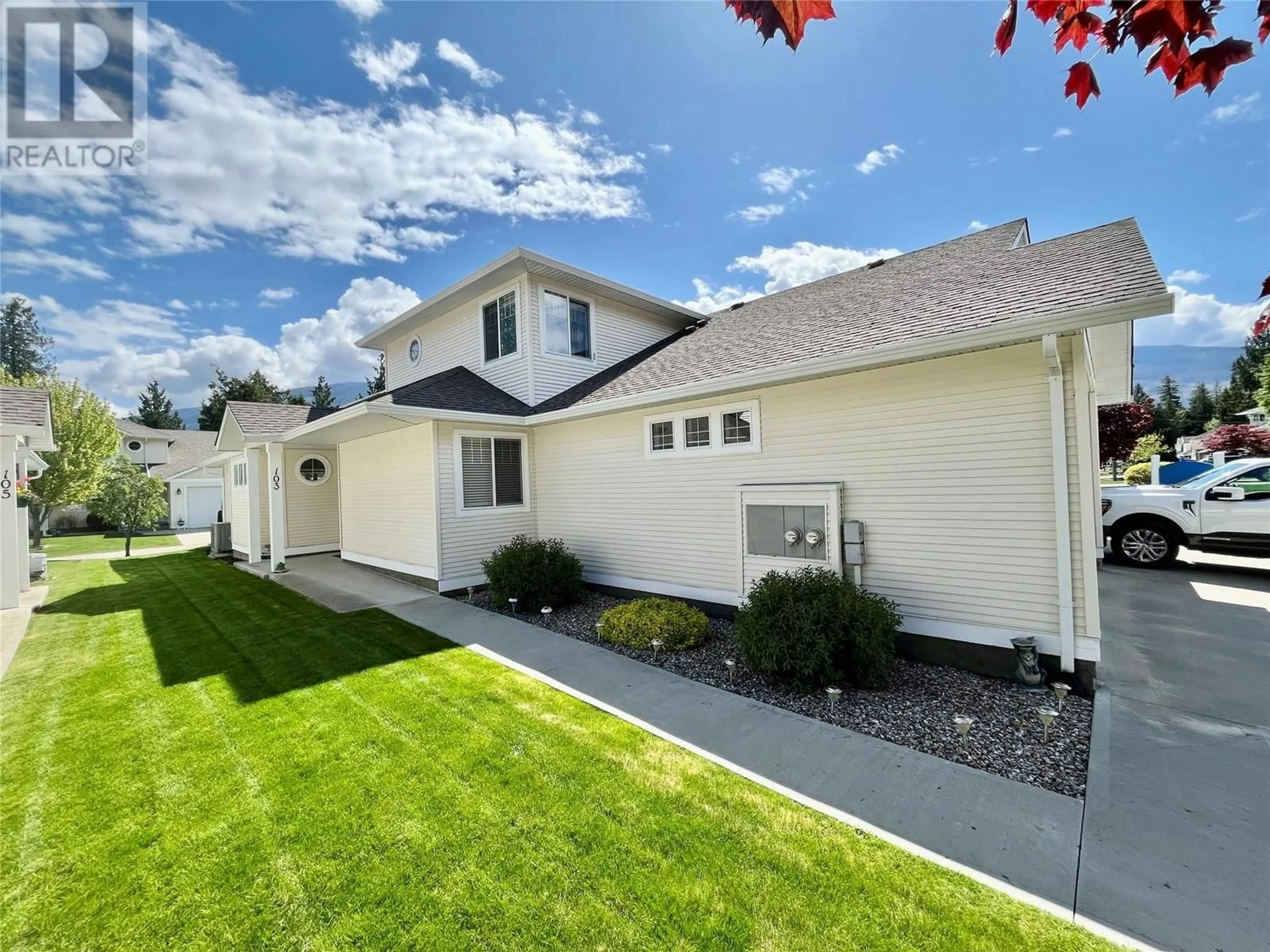 Home with vinyl exterior material, street for 103 - 222 MARTIN STREET, Sicamous British Columbia V0E2V1
