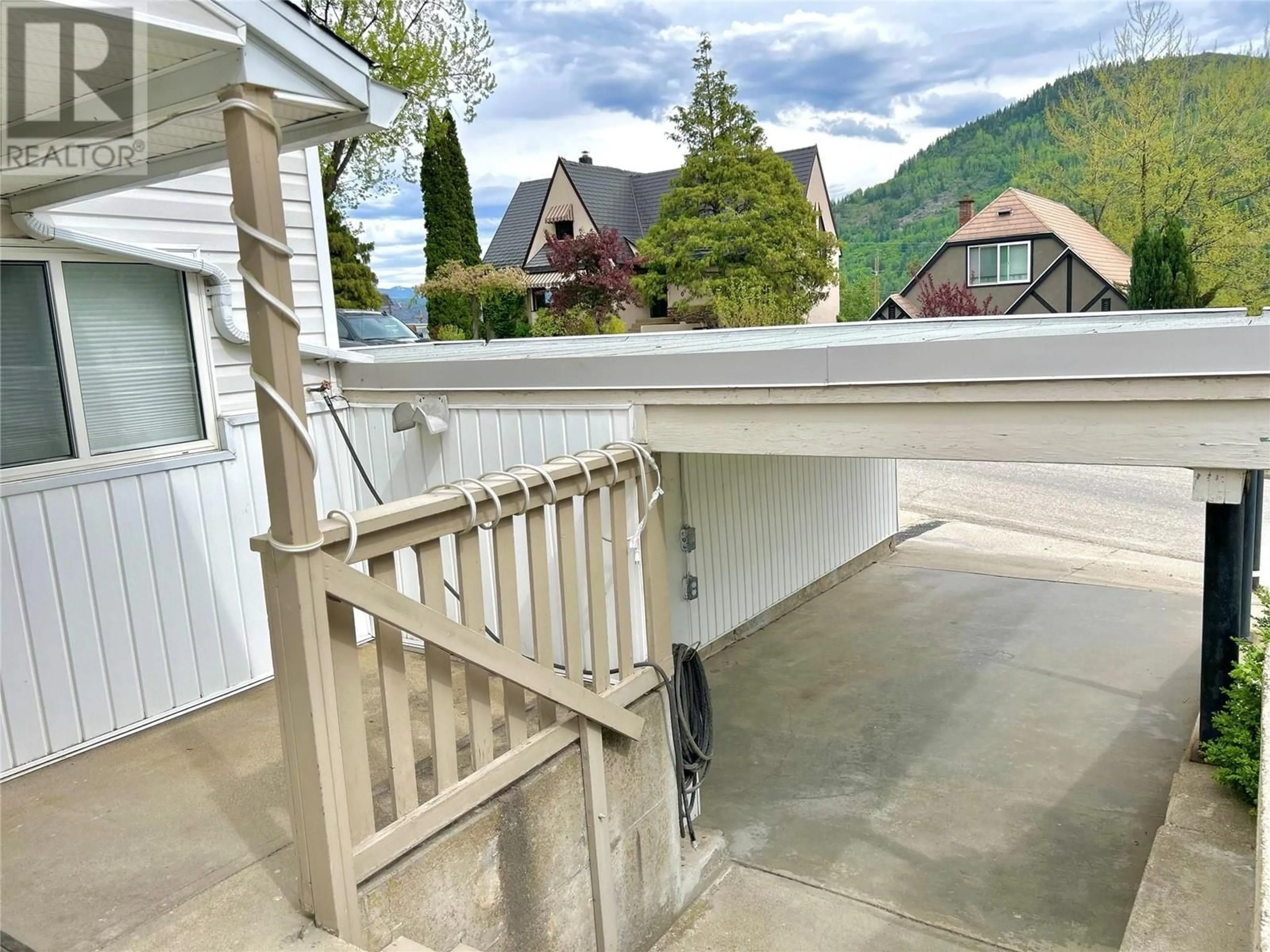 Balcony in the apartment, mountain view for 715 SHAKESPEARE STREET, Warfield British Columbia V1R2B3