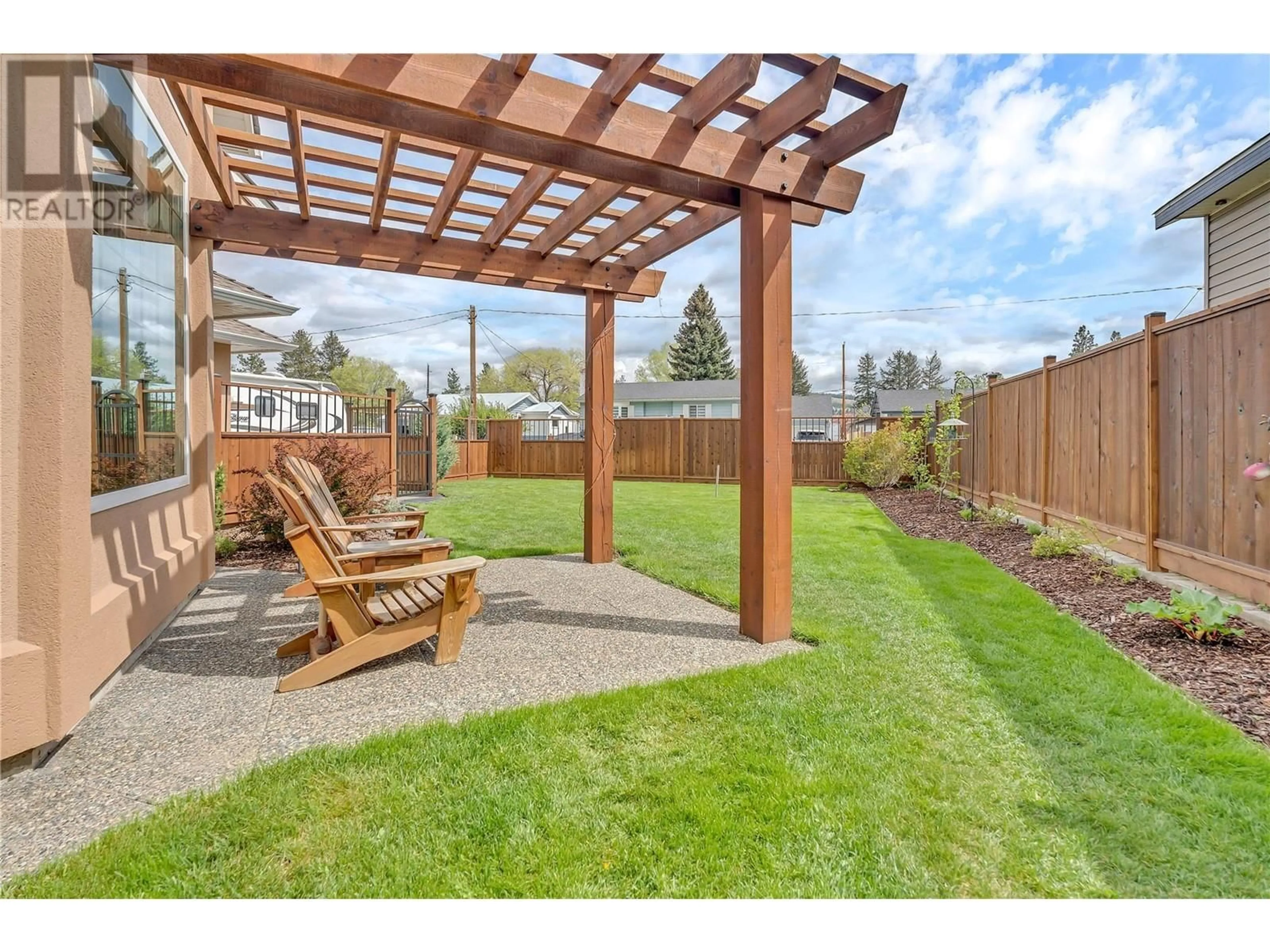 Patio, unknown for 389 BILLITER AVENUE, Princeton British Columbia V0X1W0