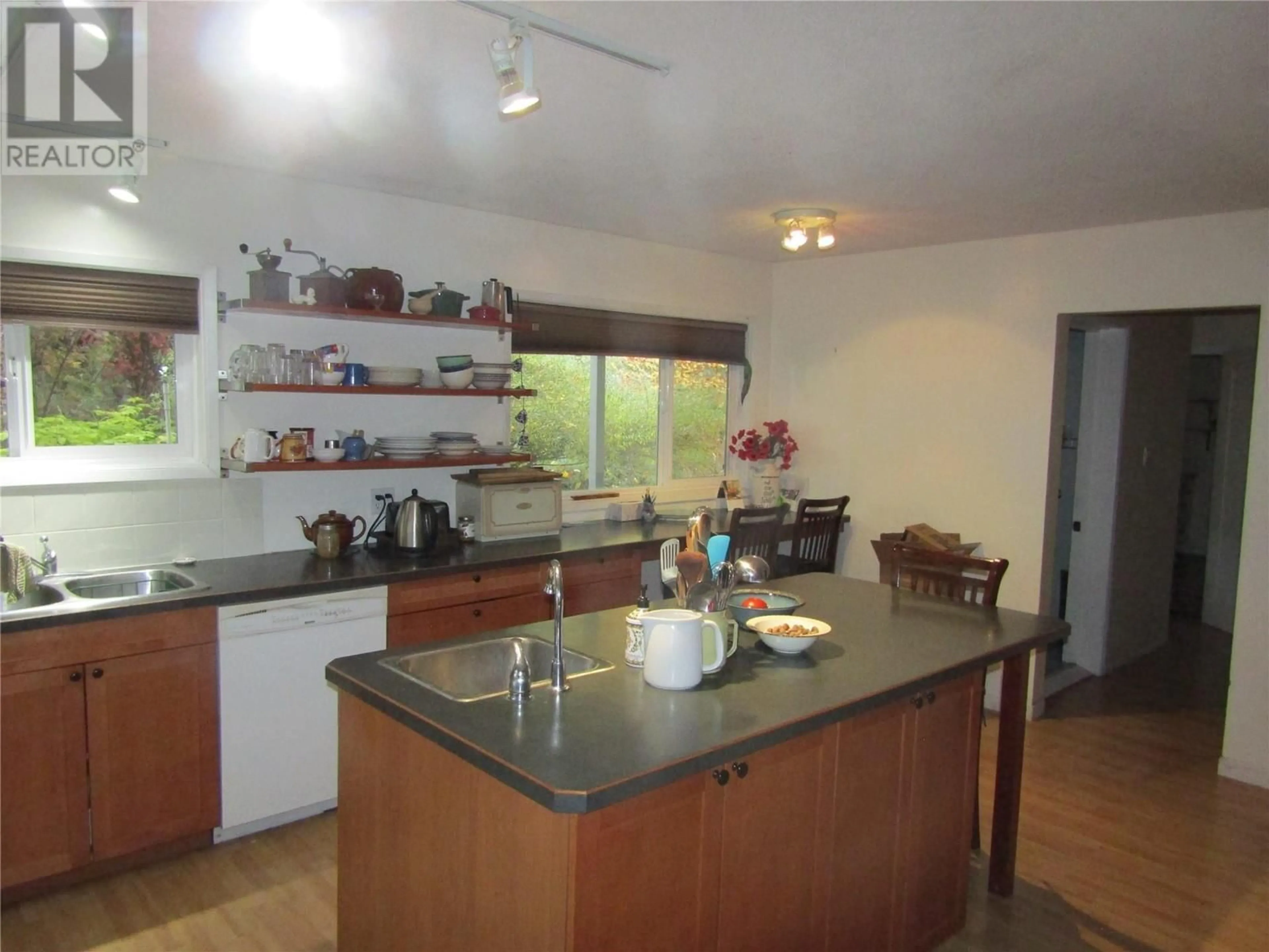 Standard kitchen, unknown for 5855 SPENCER ROAD, Grand Forks British Columbia V0H1H5