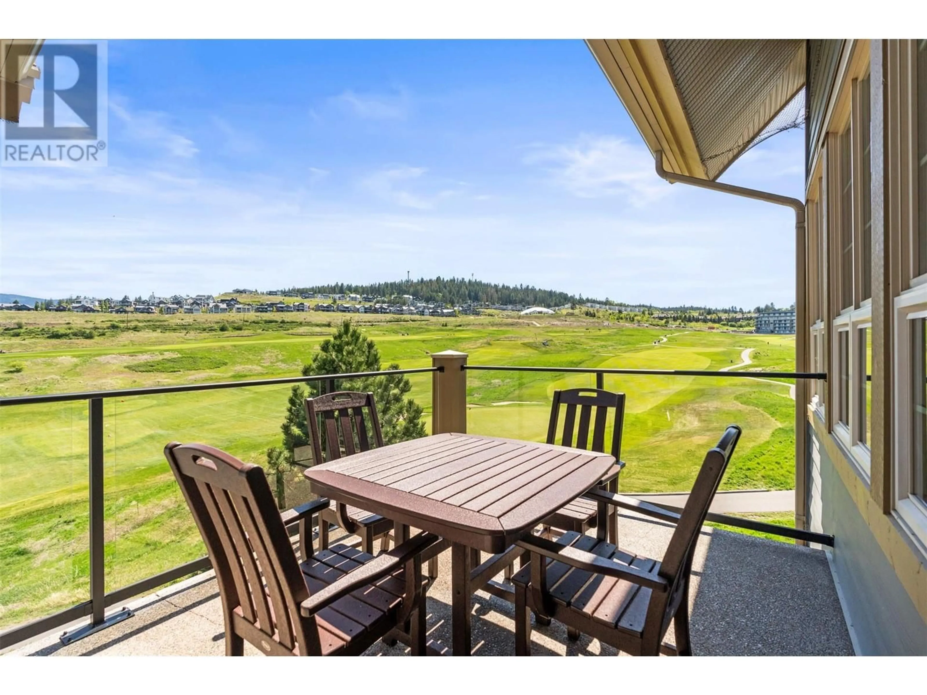 Patio, water/lake/river/ocean view for 426 - 105 VILLAGE CENTRE COURT, Vernon British Columbia V1H1Y8