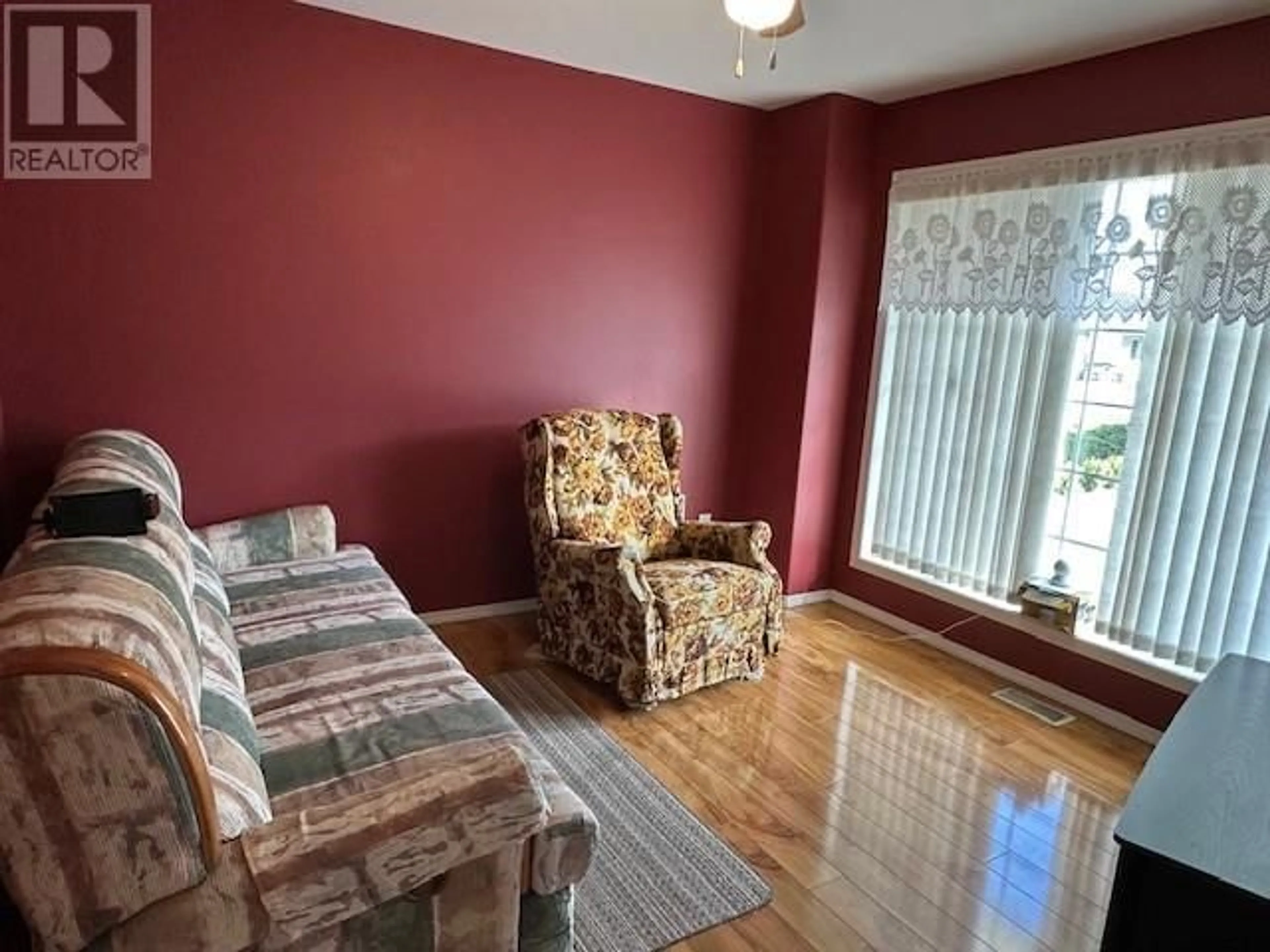 Living room with furniture, unknown for 568 RED WING DRIVE, Penticton British Columbia V2A8N7
