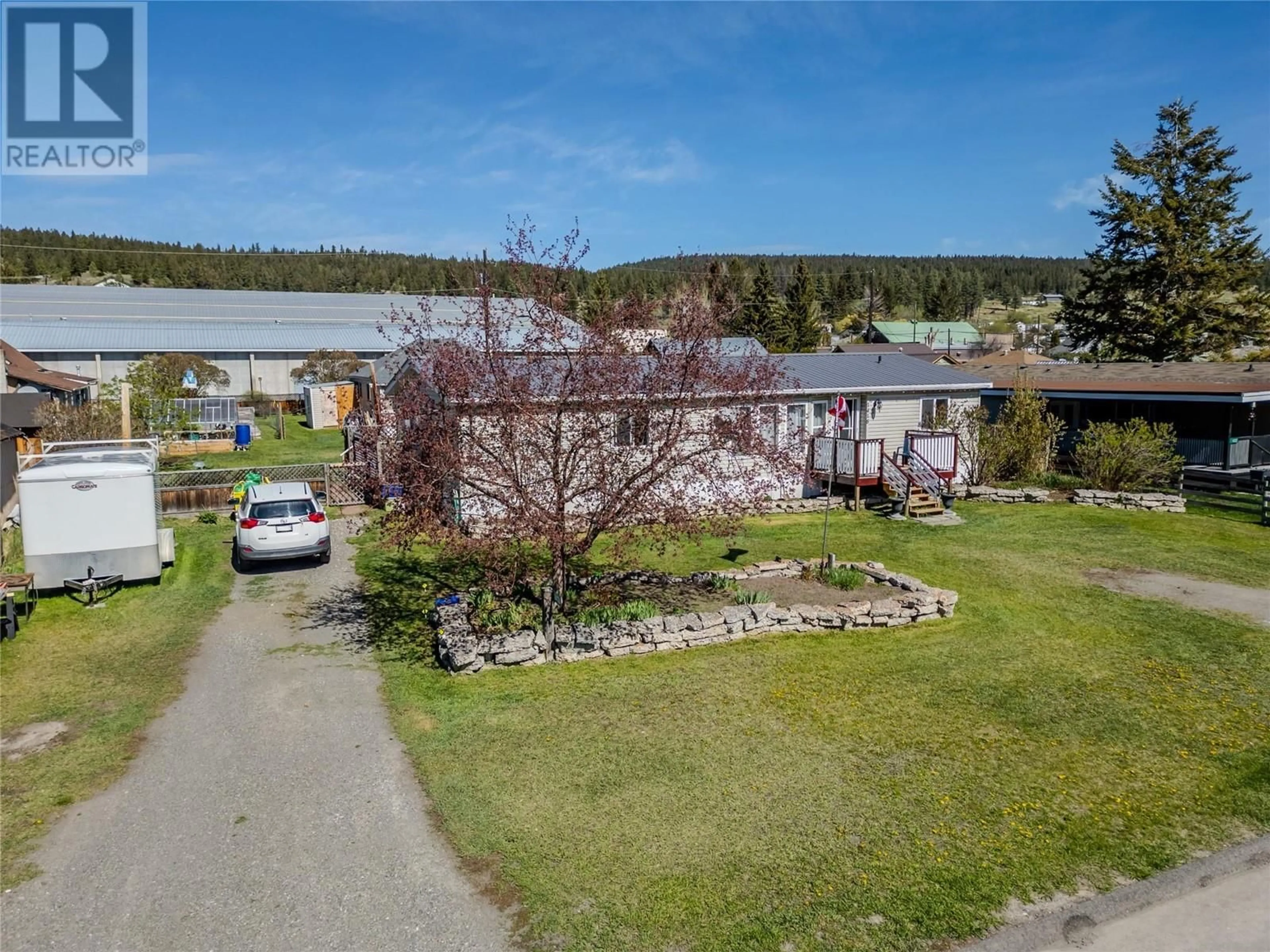 A pic from outside/outdoor area/front of a property/back of a property/a pic from drone, unknown for 1418 SOUES STREET, Clinton British Columbia V0K1K0