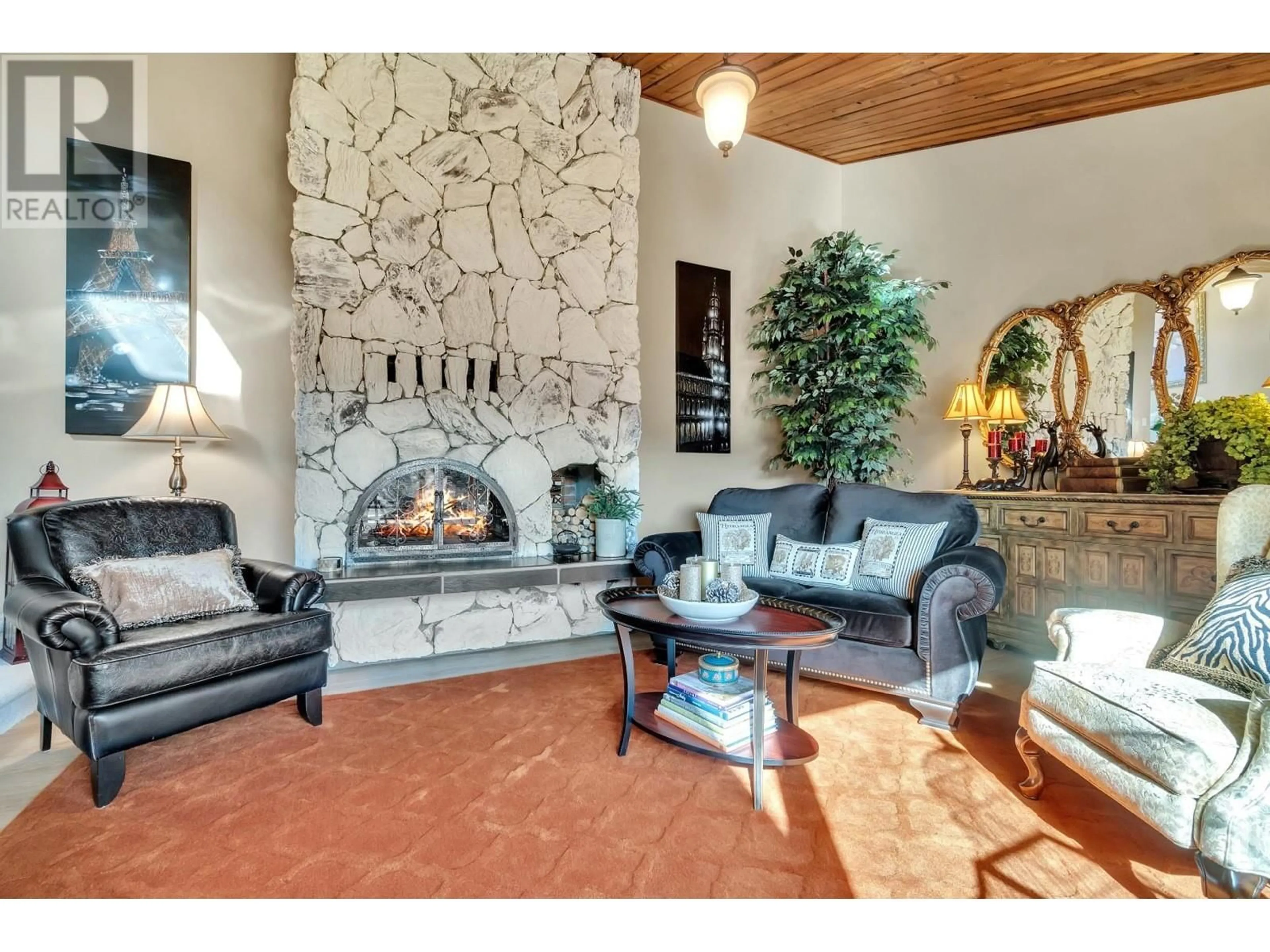 Living room with furniture, ceramic/tile floor for 2463 IRVINE AVENUE, Merritt British Columbia V1K1H4
