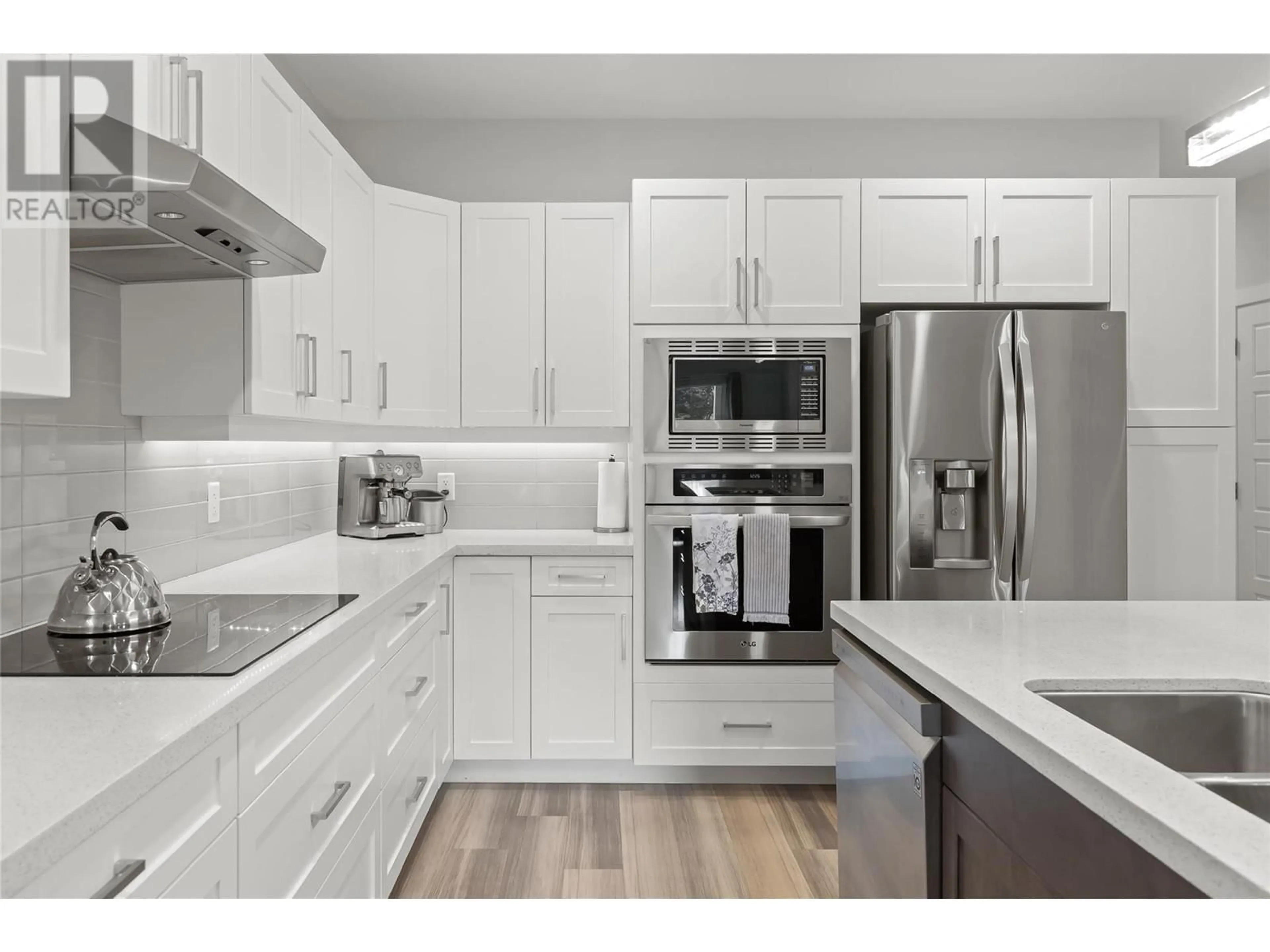 Unknown for 1064 LAWSON AVENUE, Kelowna British Columbia V1Y6T4