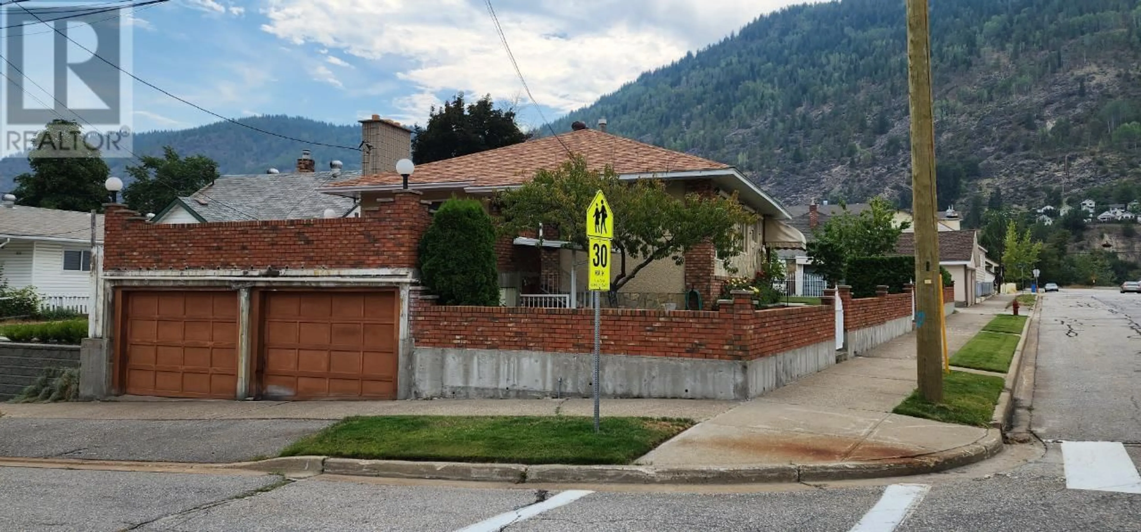 Blurry image for 1912 THIRD AVENUE, Trail British Columbia V1R1R4