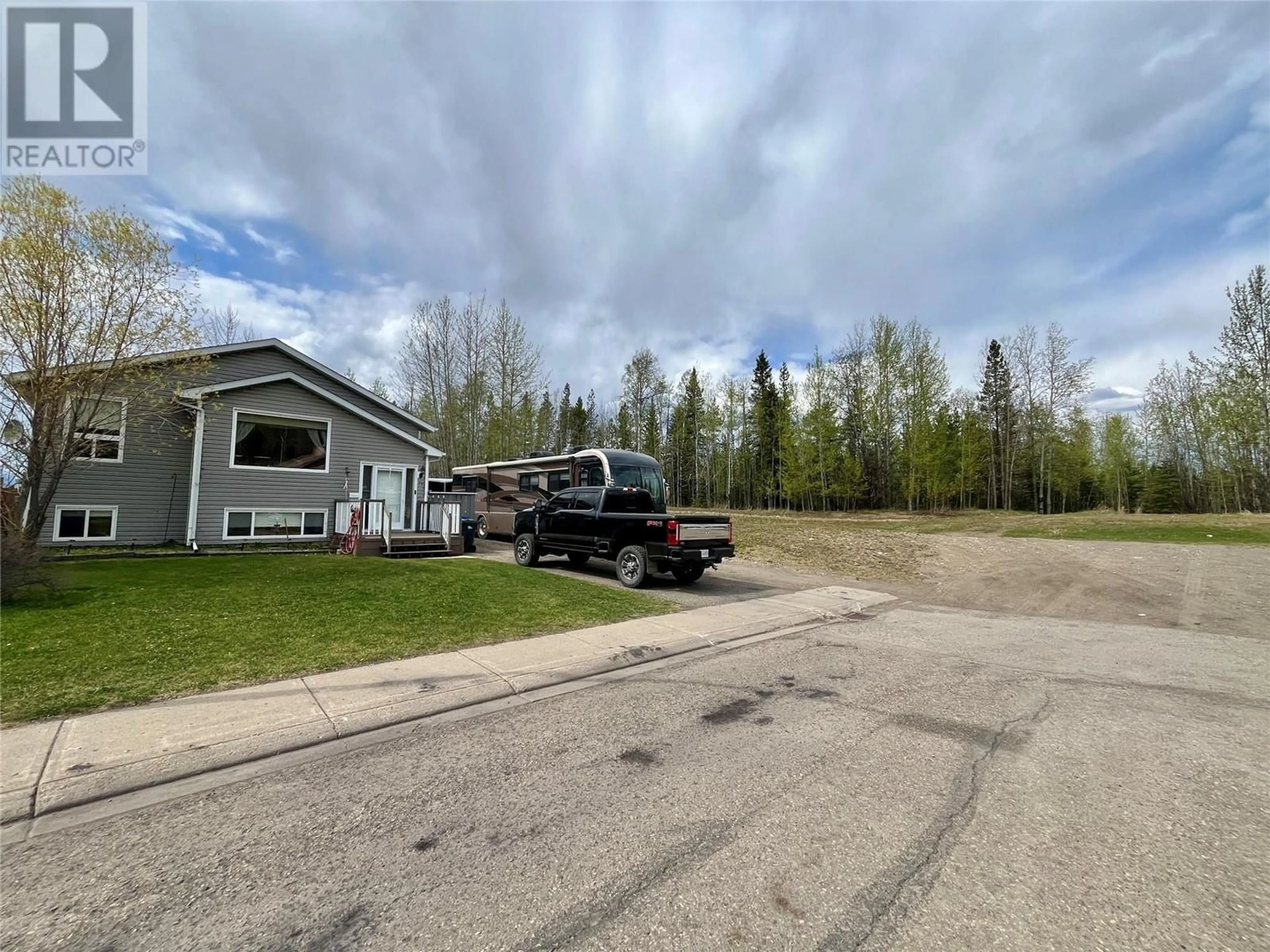 Unknown for 77 WOLVERINE AVENUE, Tumbler Ridge British Columbia V0C2W0