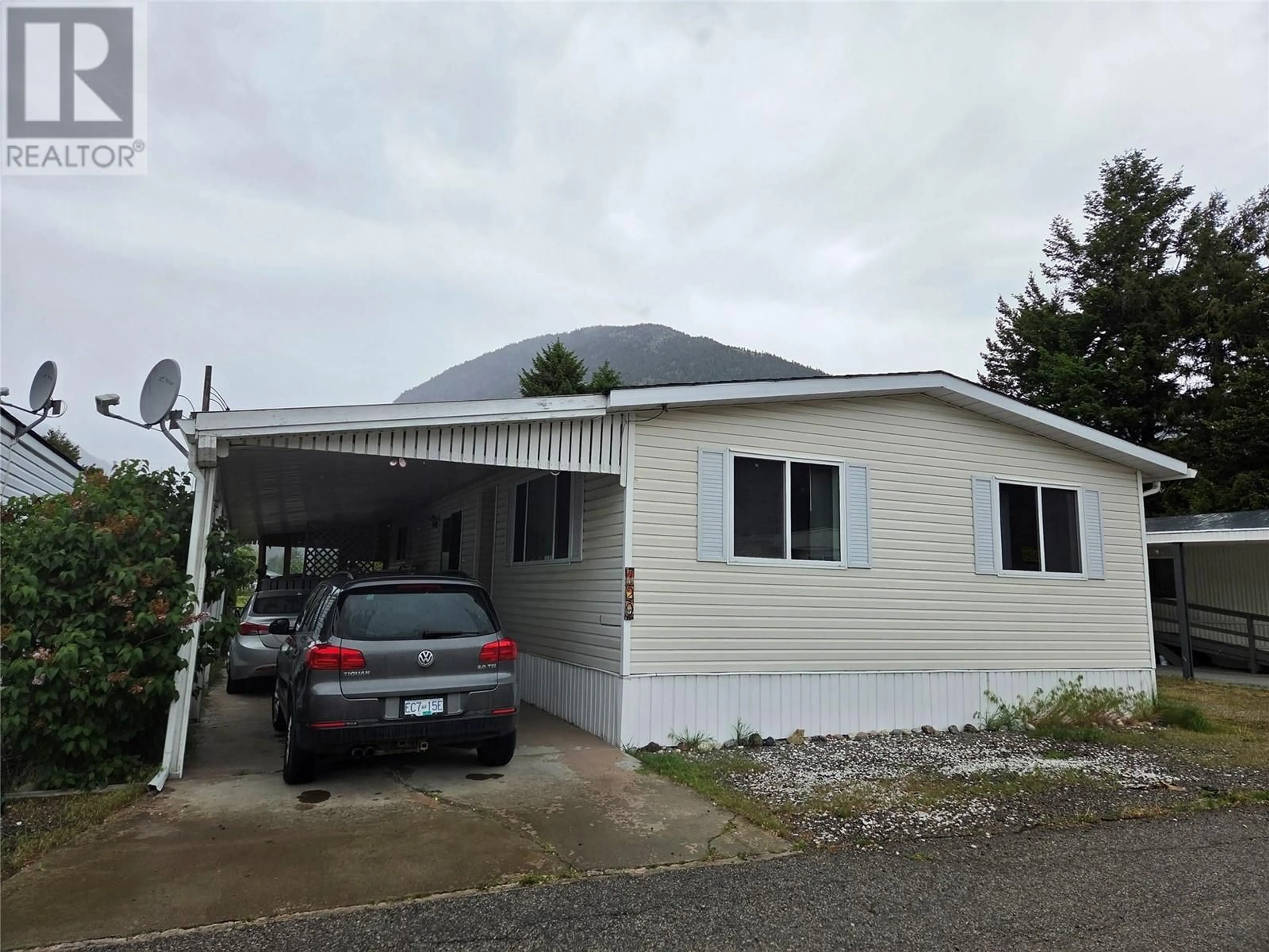 Home with vinyl exterior material, street for 120 - 914 BLAKEBOROUGH AVENUE, Keremeos British Columbia V0X1N2