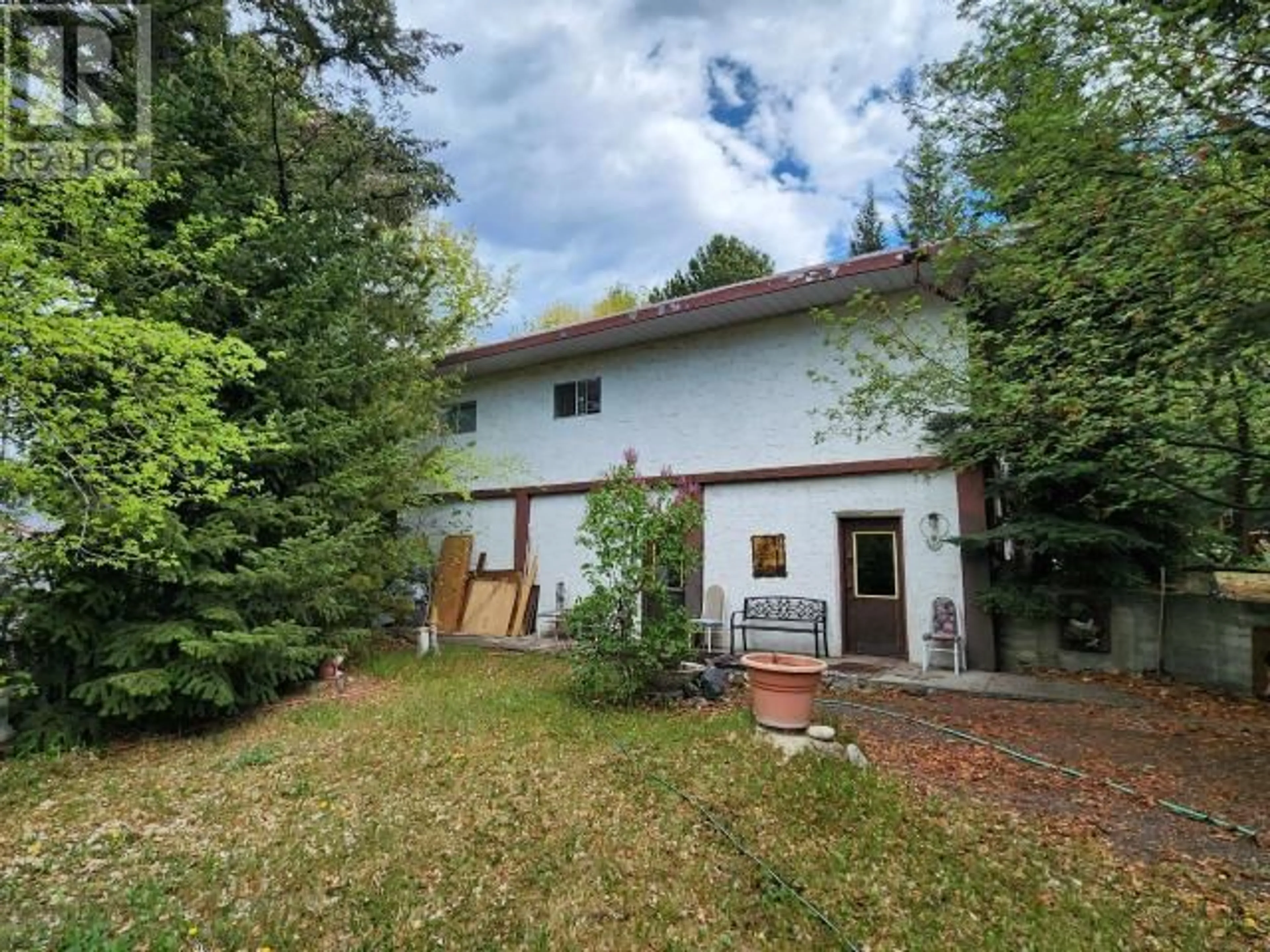 A pic from outside/outdoor area/front of a property/back of a property/a pic from drone, unknown for 120 1ST STREET, Ashcroft British Columbia V0K1A0
