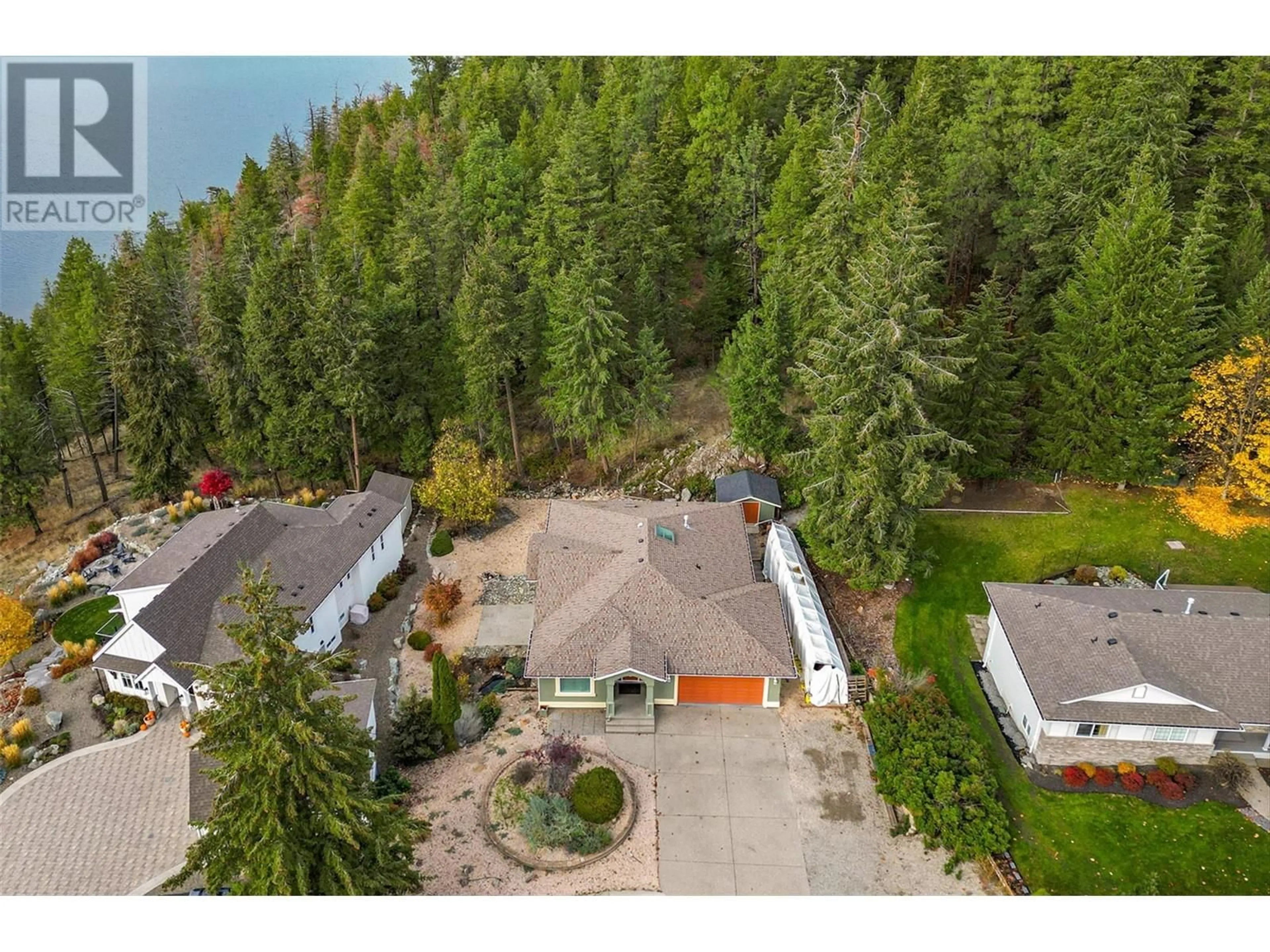 A pic from outside/outdoor area/front of a property/back of a property/a pic from drone, unknown for 41 KESTREL PLACE, Vernon British Columbia V1H1R7