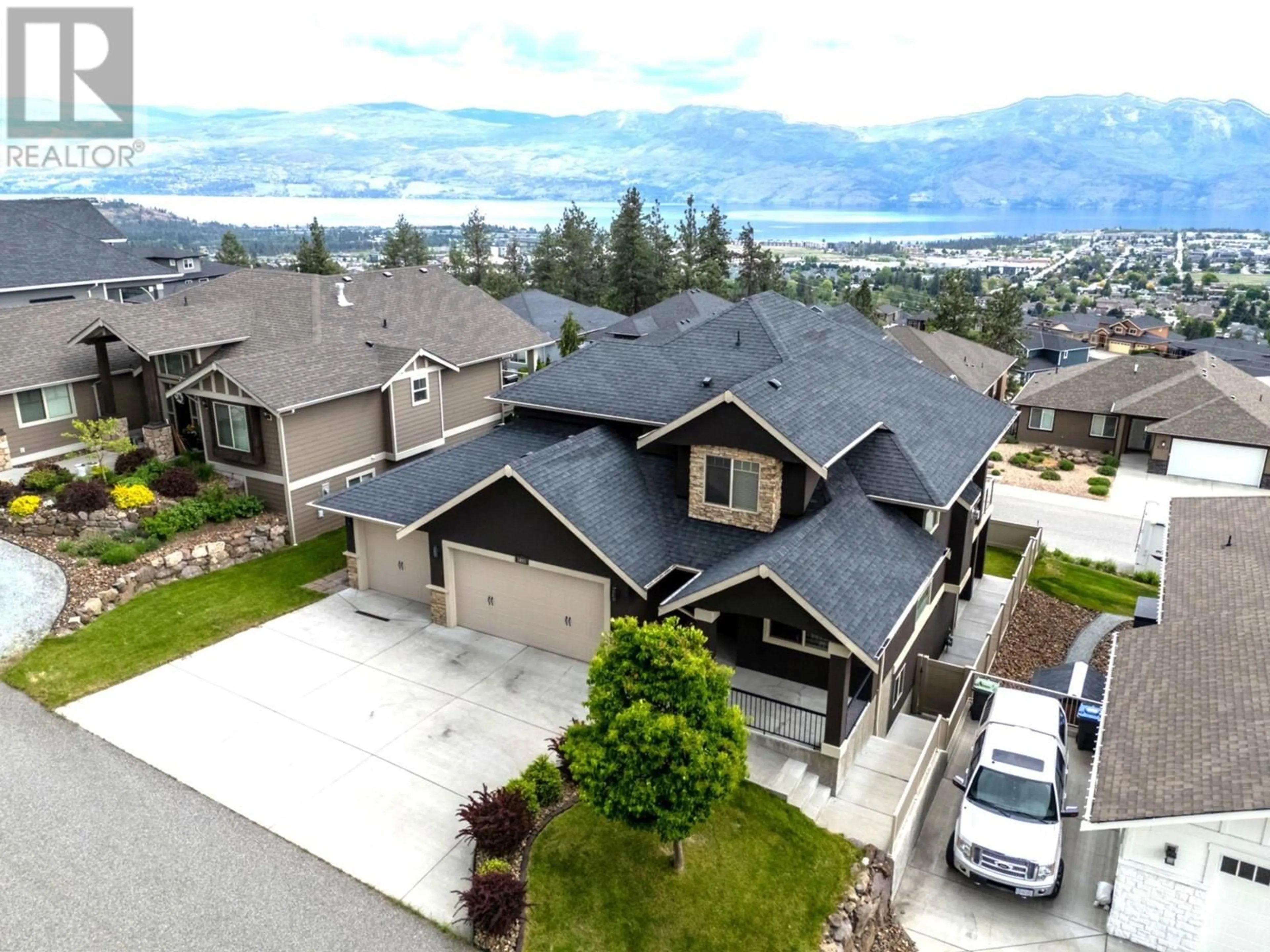 A pic from outside/outdoor area/front of a property/back of a property/a pic from drone, mountain view for 3095 SAGEVIEW ROAD, West Kelowna British Columbia V4T3H2