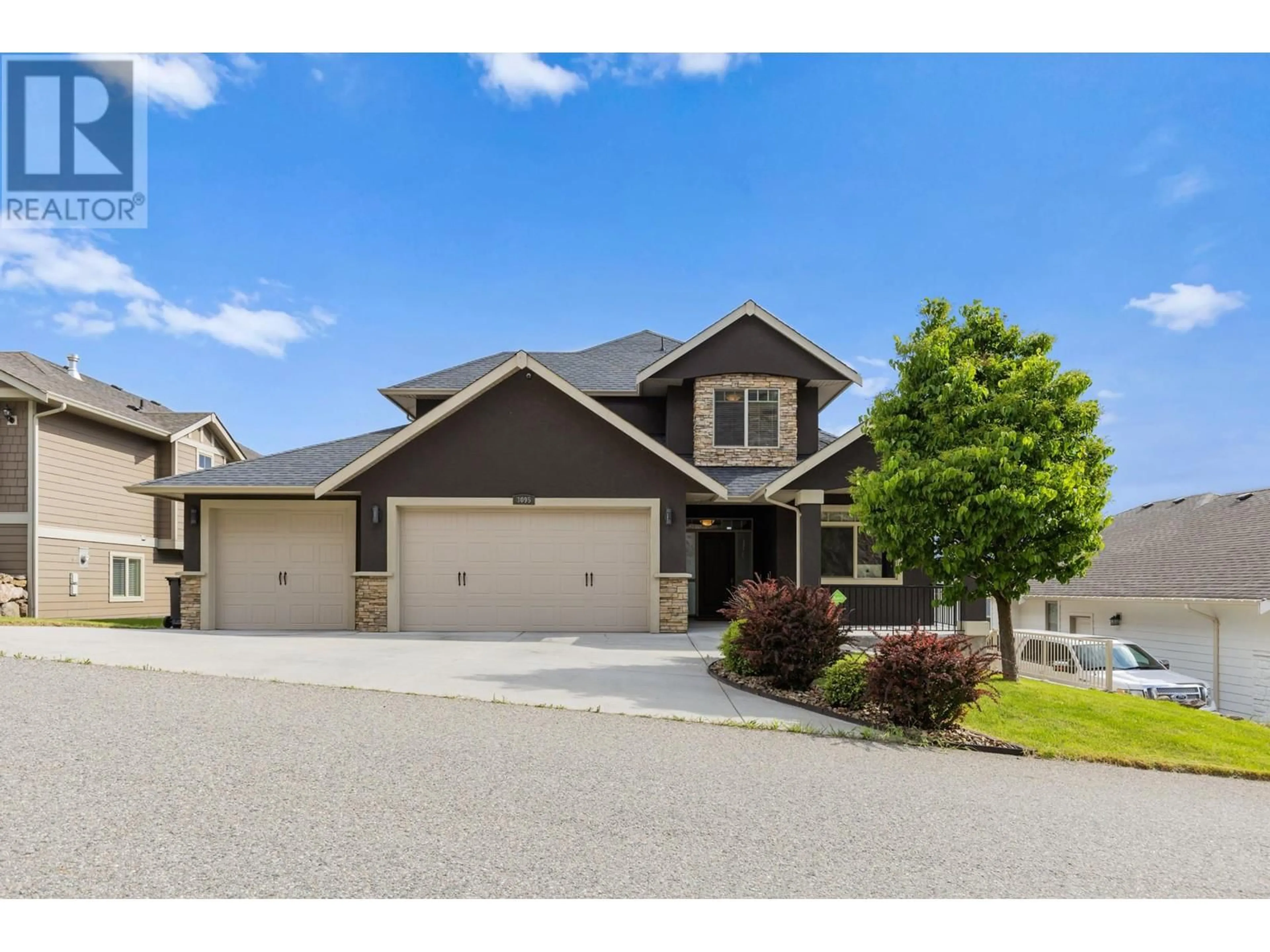 Home with vinyl exterior material, street for 3095 SAGEVIEW ROAD, West Kelowna British Columbia V4T3H2