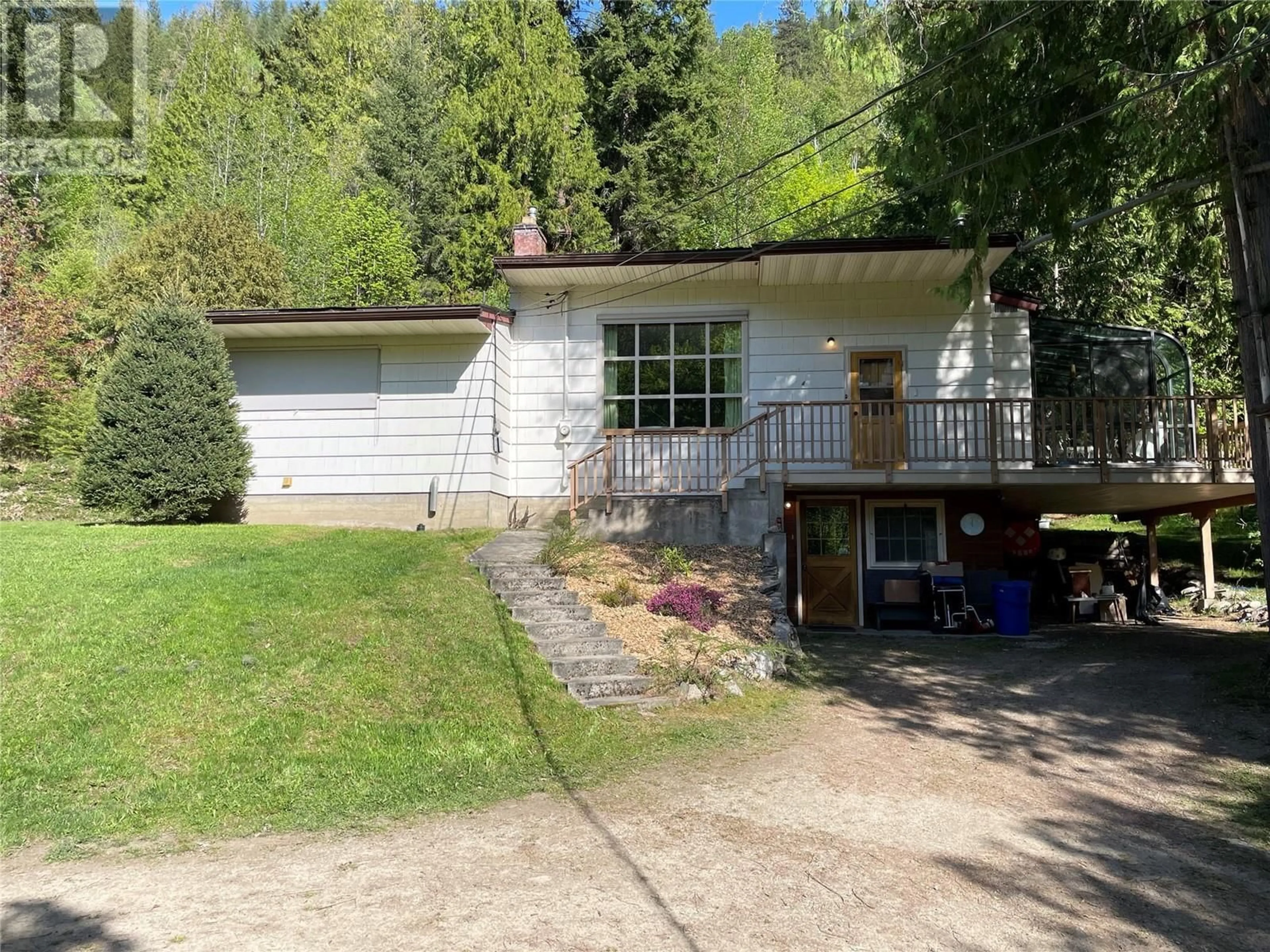 A pic from outside/outdoor area/front of a property/back of a property/a pic from drone, unknown for 1706 BEALBY ROAD, Nelson British Columbia V1L3E2