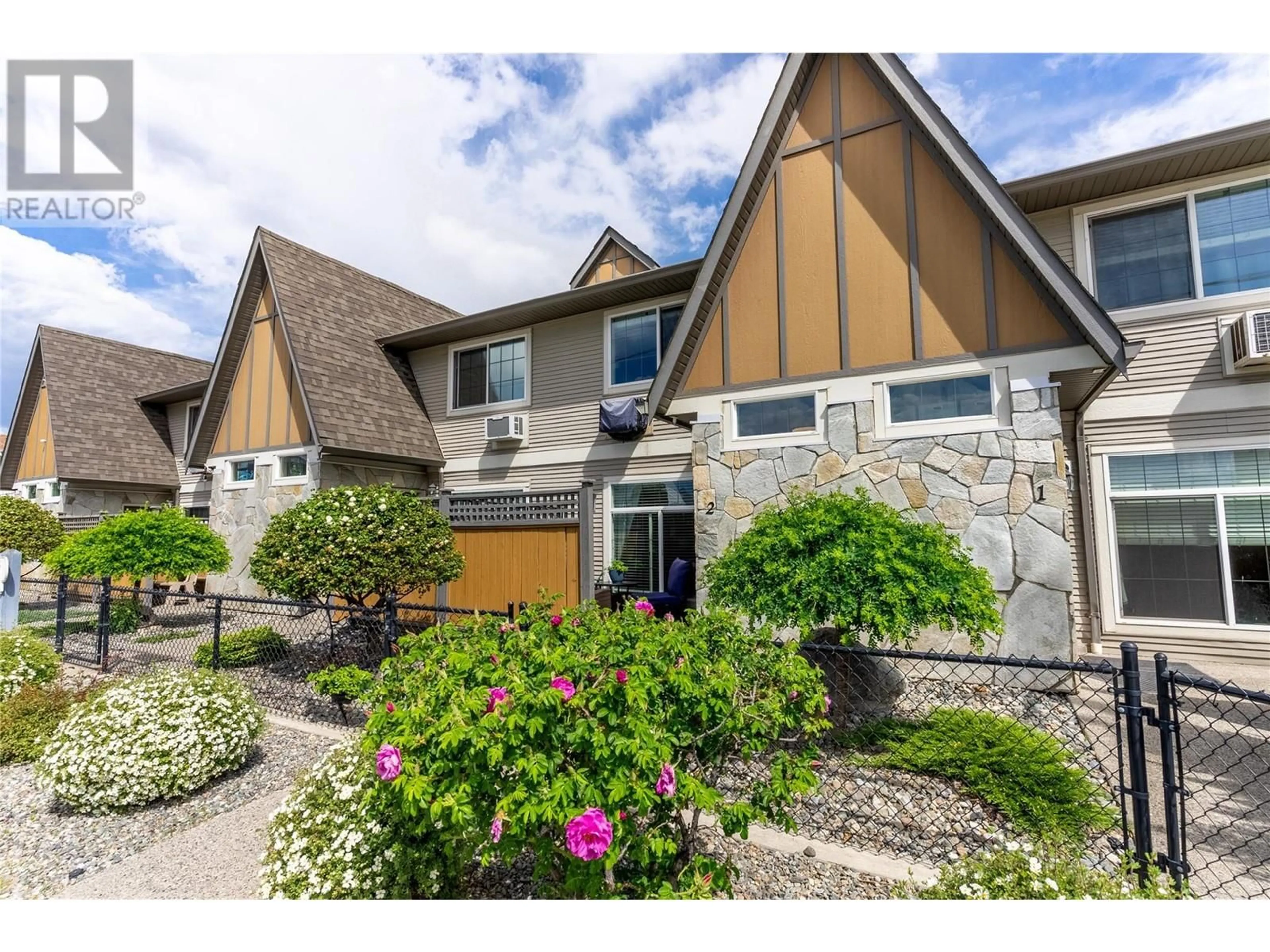 Unknown for 2 - 835 SOUTHILL STREET, Kamloops British Columbia V2B5L9