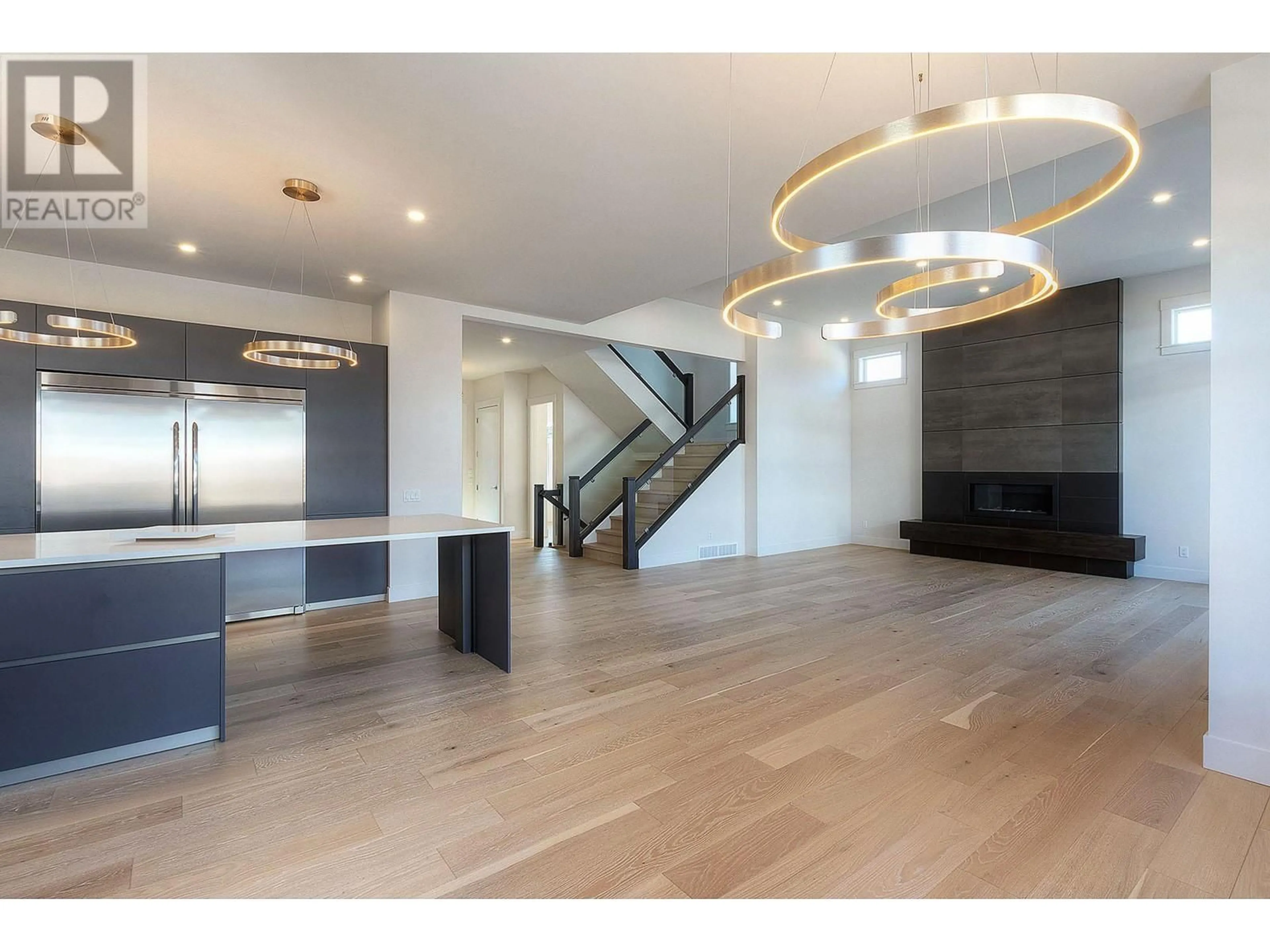 Indoor foyer for 4619 FORDHAM ROAD, Kelowna British Columbia V1W1P1