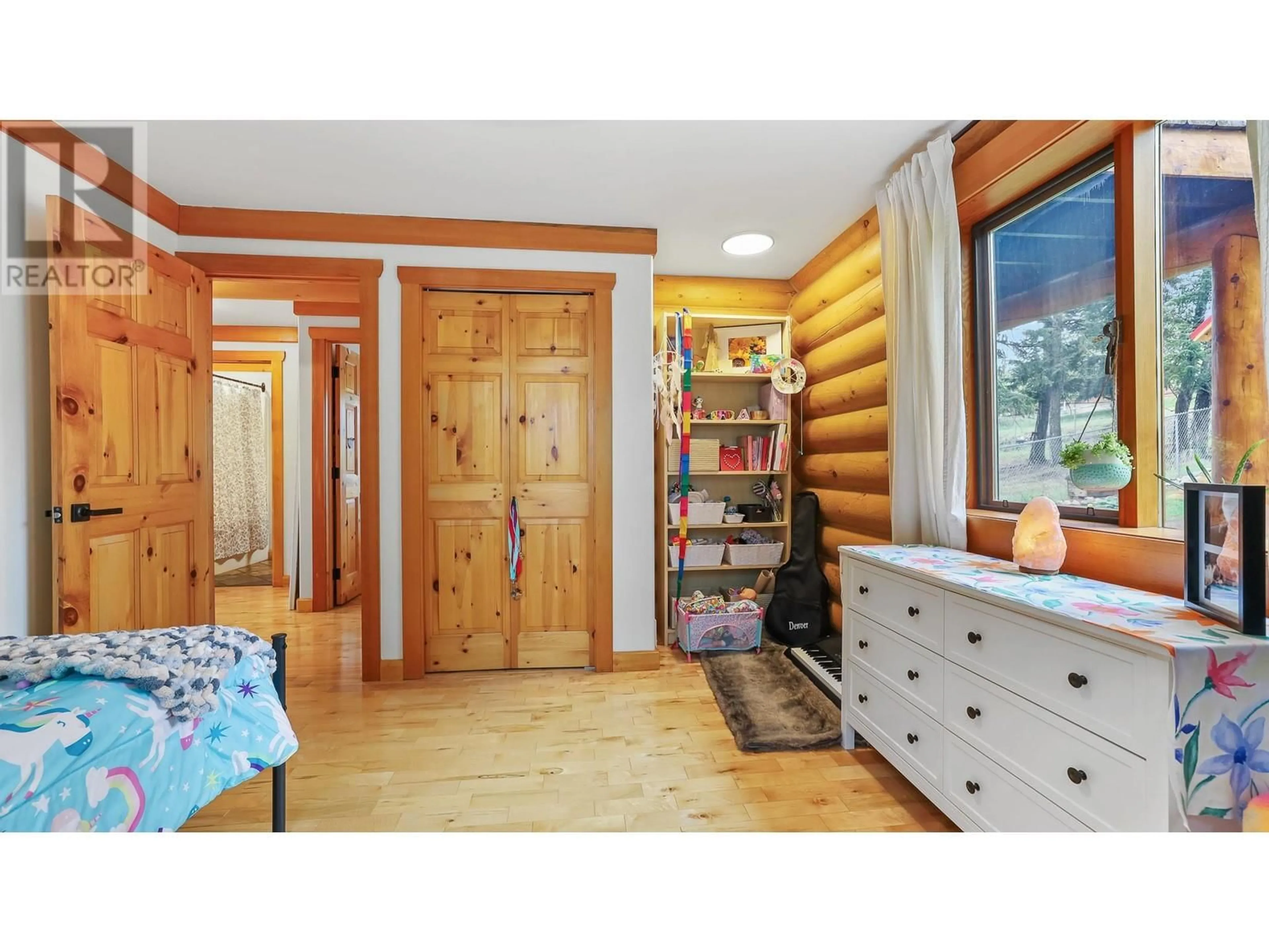 Unknown for 1602 11TH AVENUE, Invermere British Columbia V0A1K4