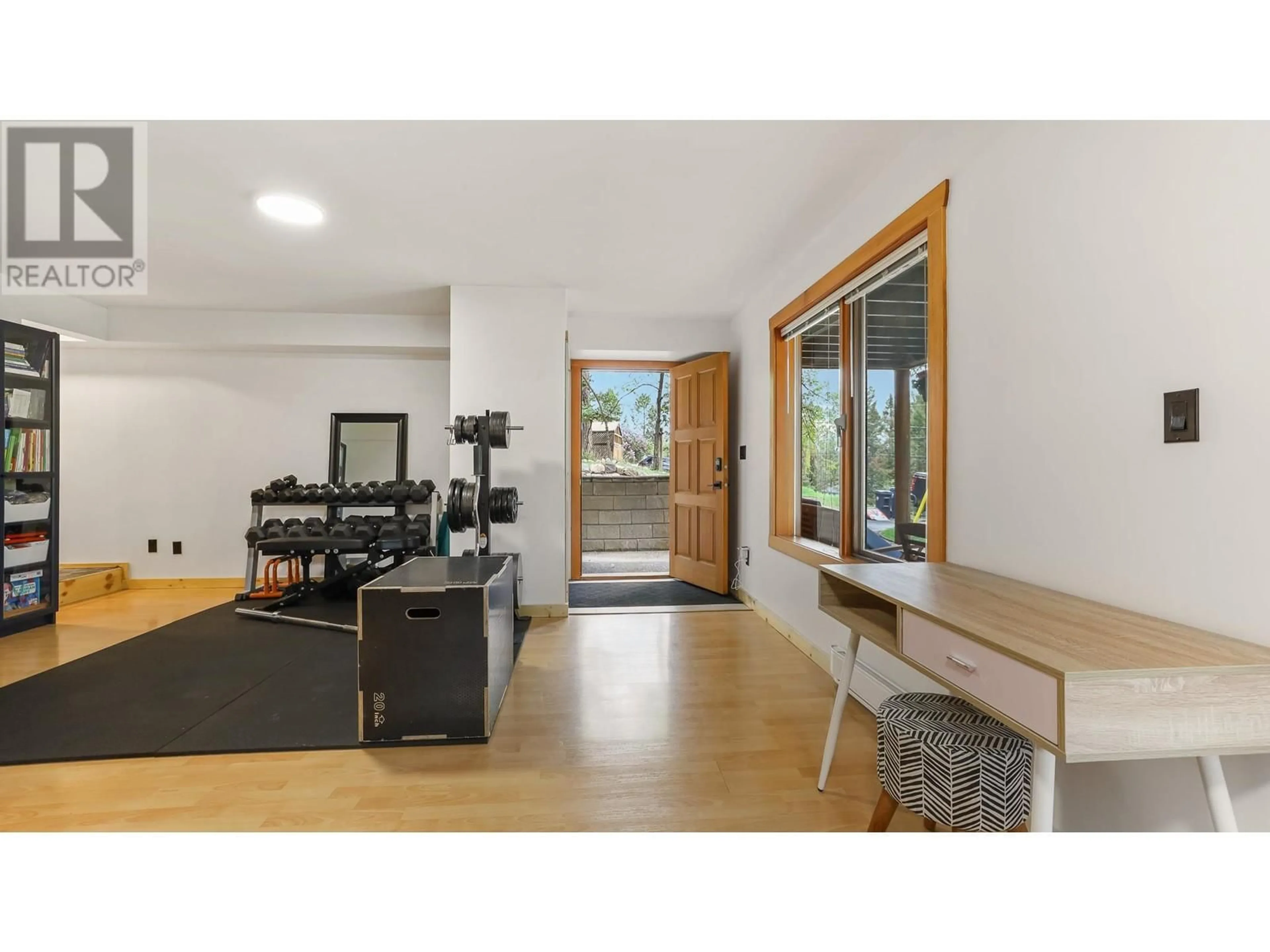 Indoor entryway for 1602 11TH AVENUE, Invermere British Columbia V0A1K4