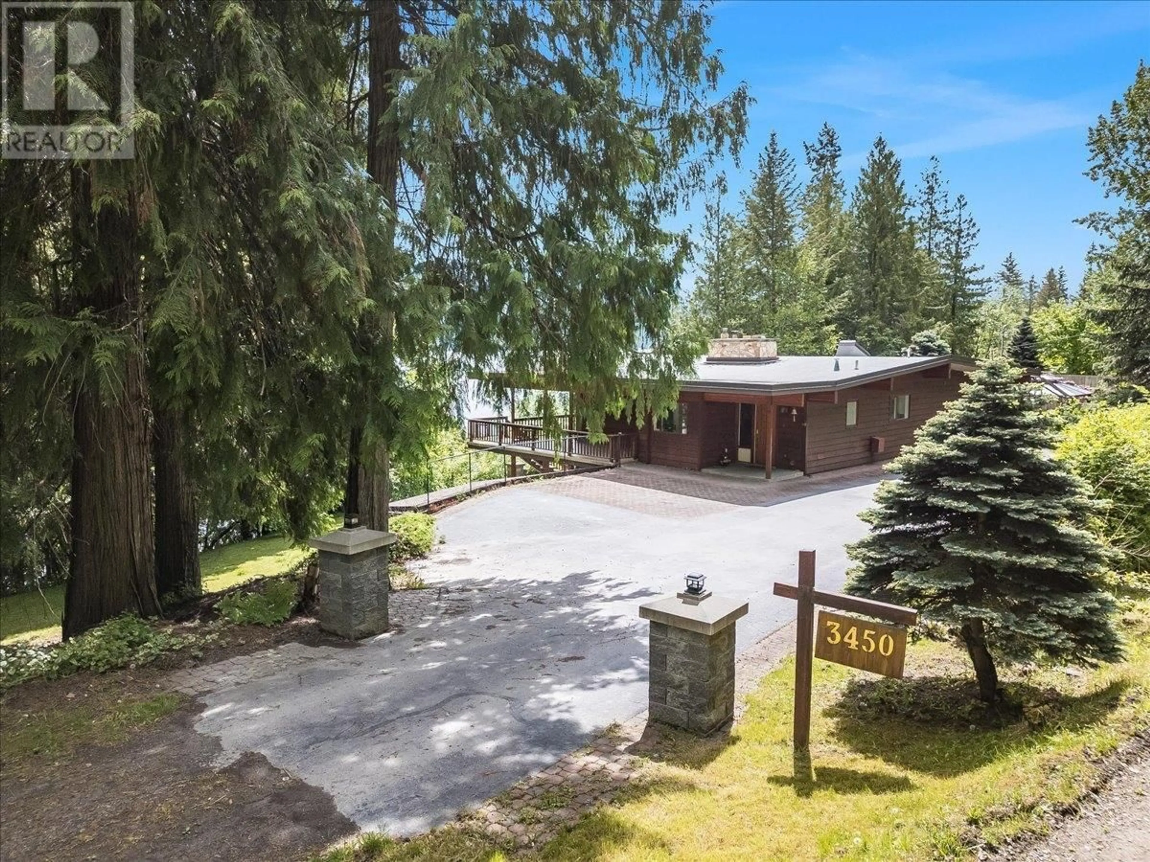 A pic from outside/outdoor area/front of a property/back of a property/a pic from drone, mountain view for 3450 DAVIDSON ROAD, Ainsworth British Columbia V0G1A0