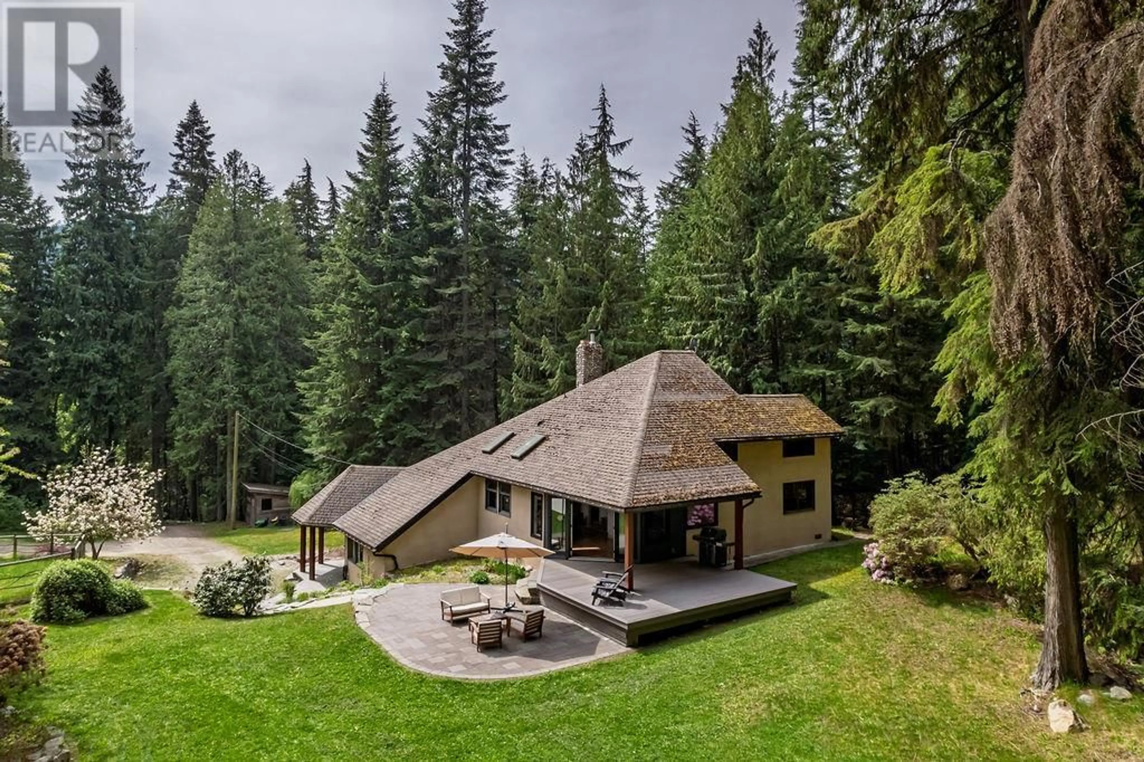 A pic from outside/outdoor area/front of a property/back of a property/a pic from drone, forest/trees view for 4225 3A HIGHWAY, Nelson British Columbia V1L6N1