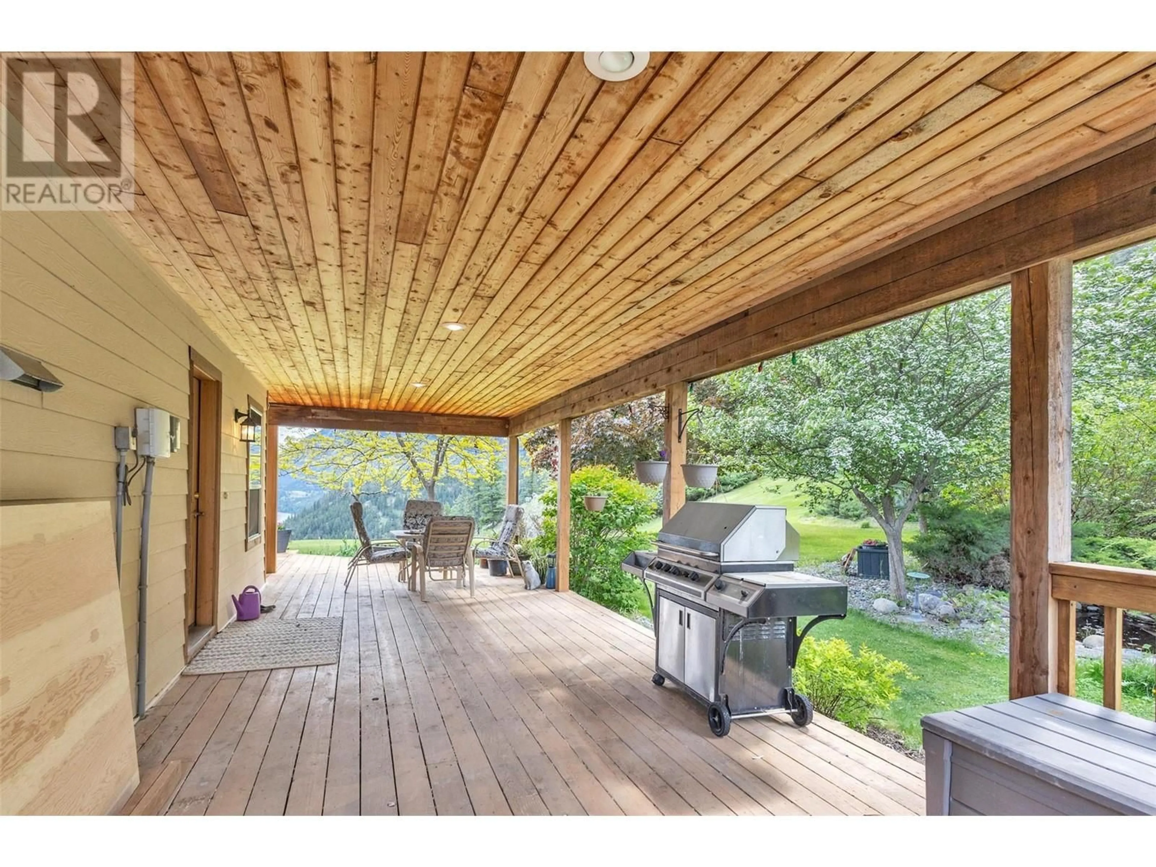 Patio, water/lake/river/ocean view for 9100 TEXAS CREEK ROAD, Lillooet British Columbia V0K1V0