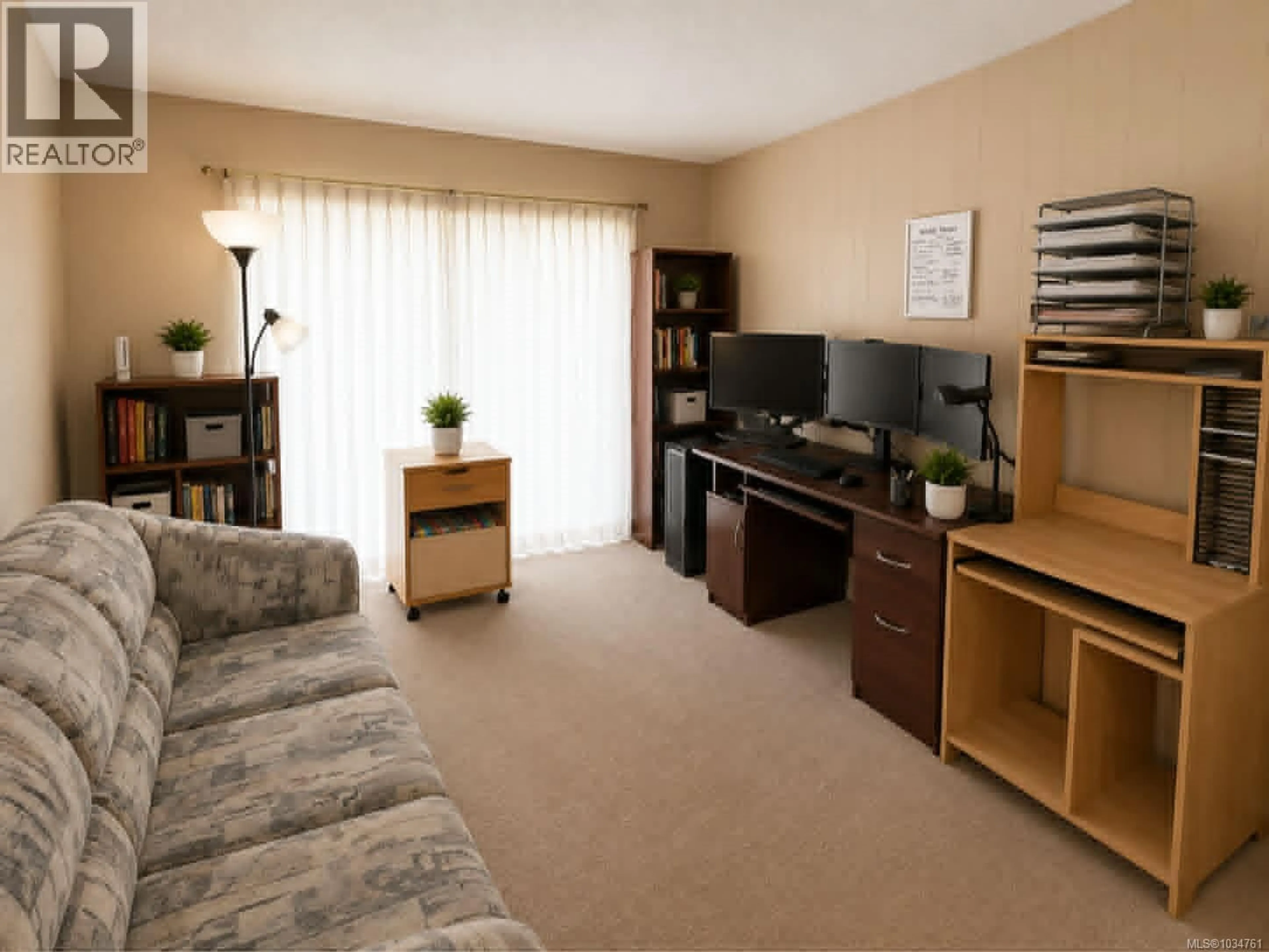 Living room with furniture, unknown for 311 - 322 BIRCH STREET, Campbell River British Columbia V9W2S6