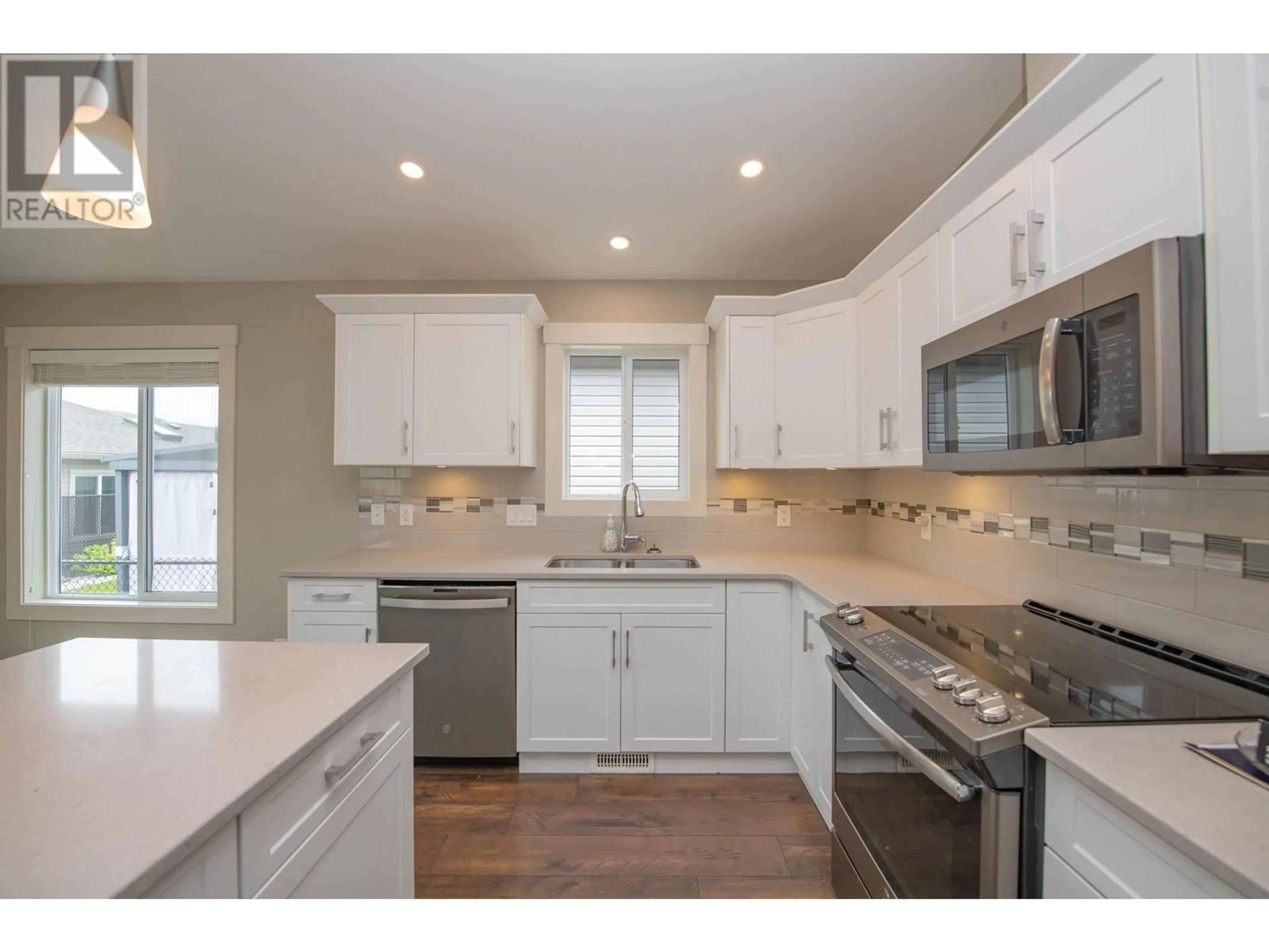Open concept kitchen, unknown for 71 - 2100 55 AVENUE, Vernon British Columbia V1T9Y6