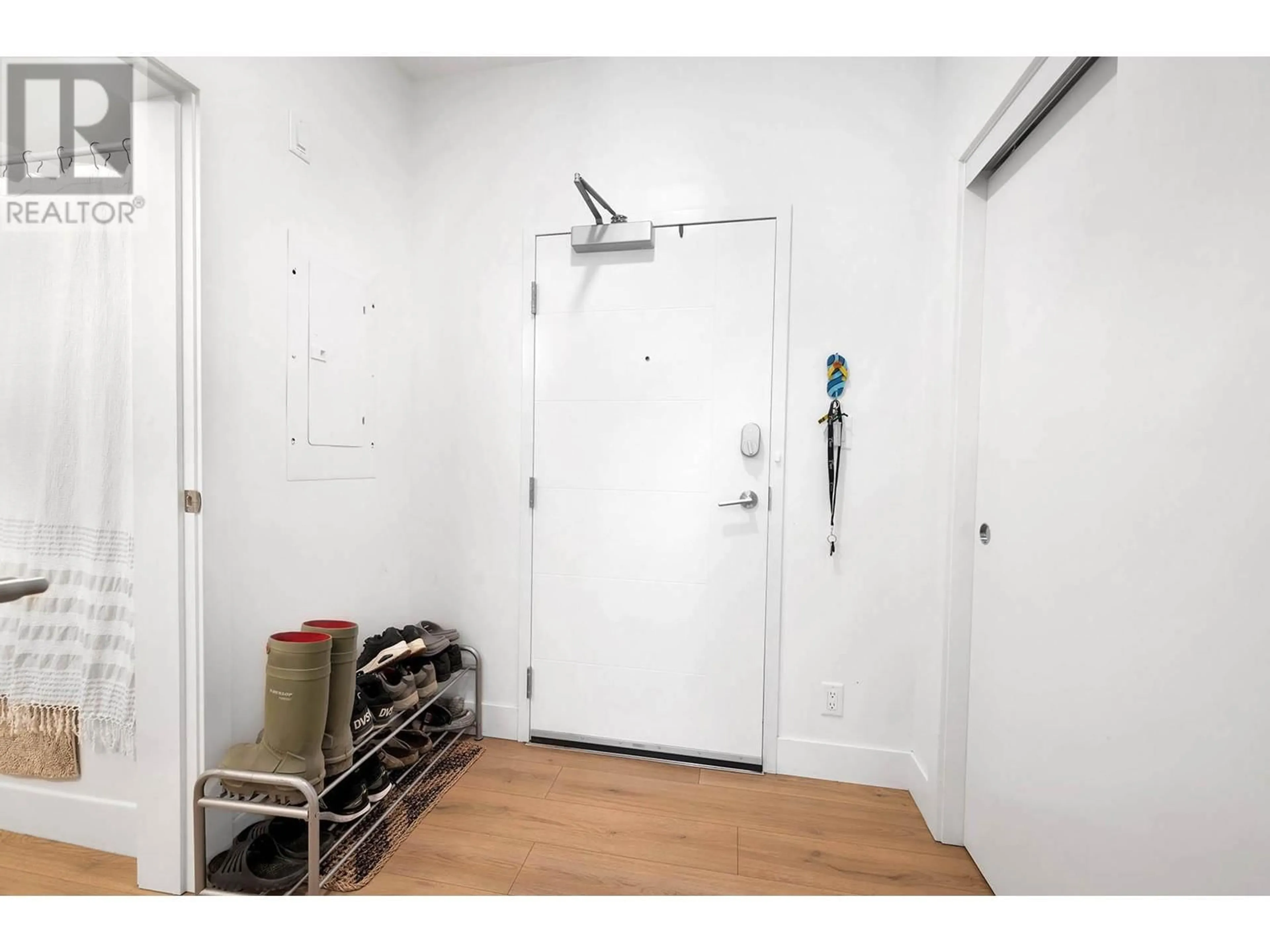 Indoor entryway for 613 - 444 ST PAUL STREET, Kamloops British Columbia V2C0L2