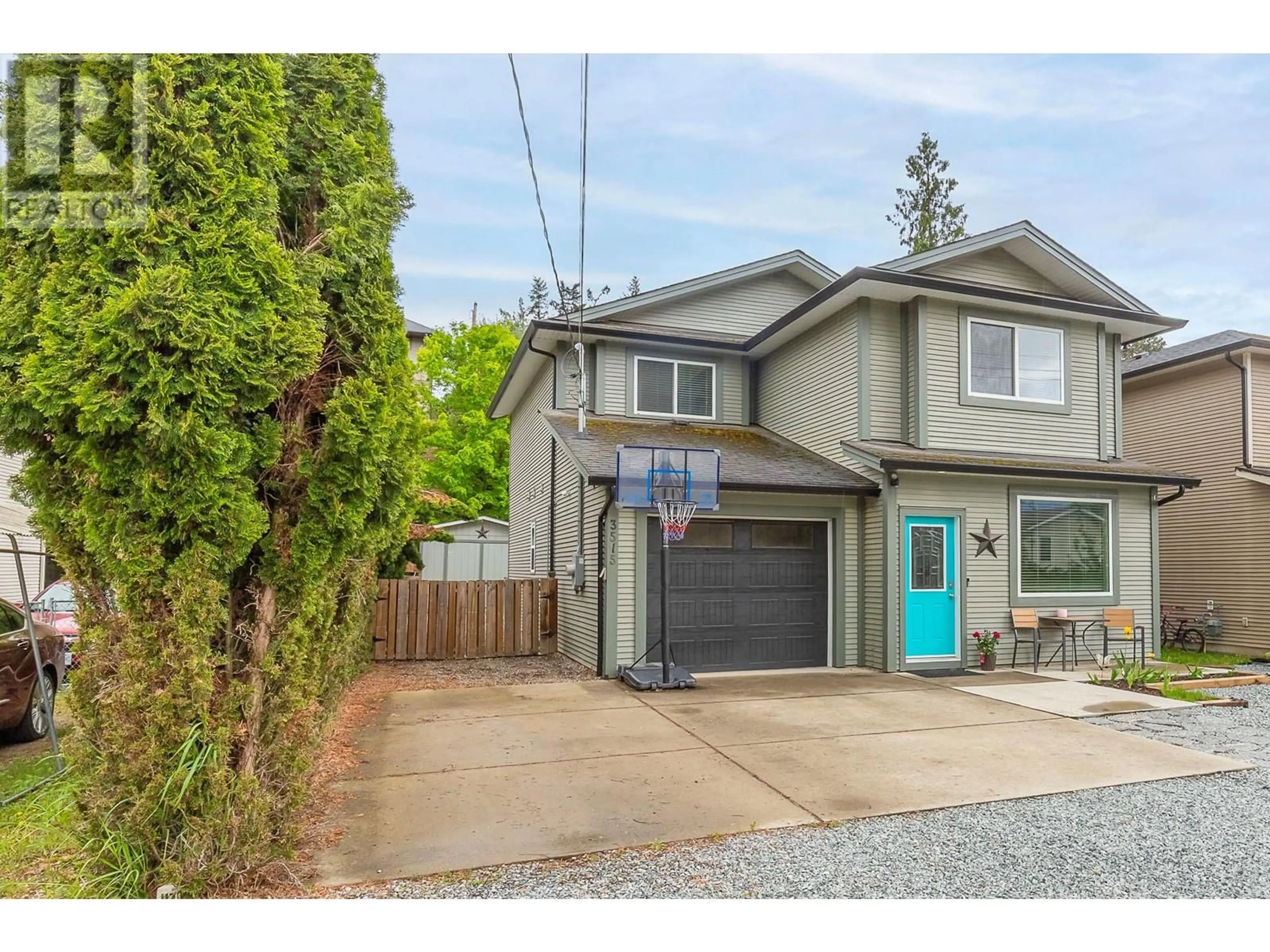 Home with vinyl exterior material, street for 3515 JACKSON AVENUE, Armstrong British Columbia V0E1B2