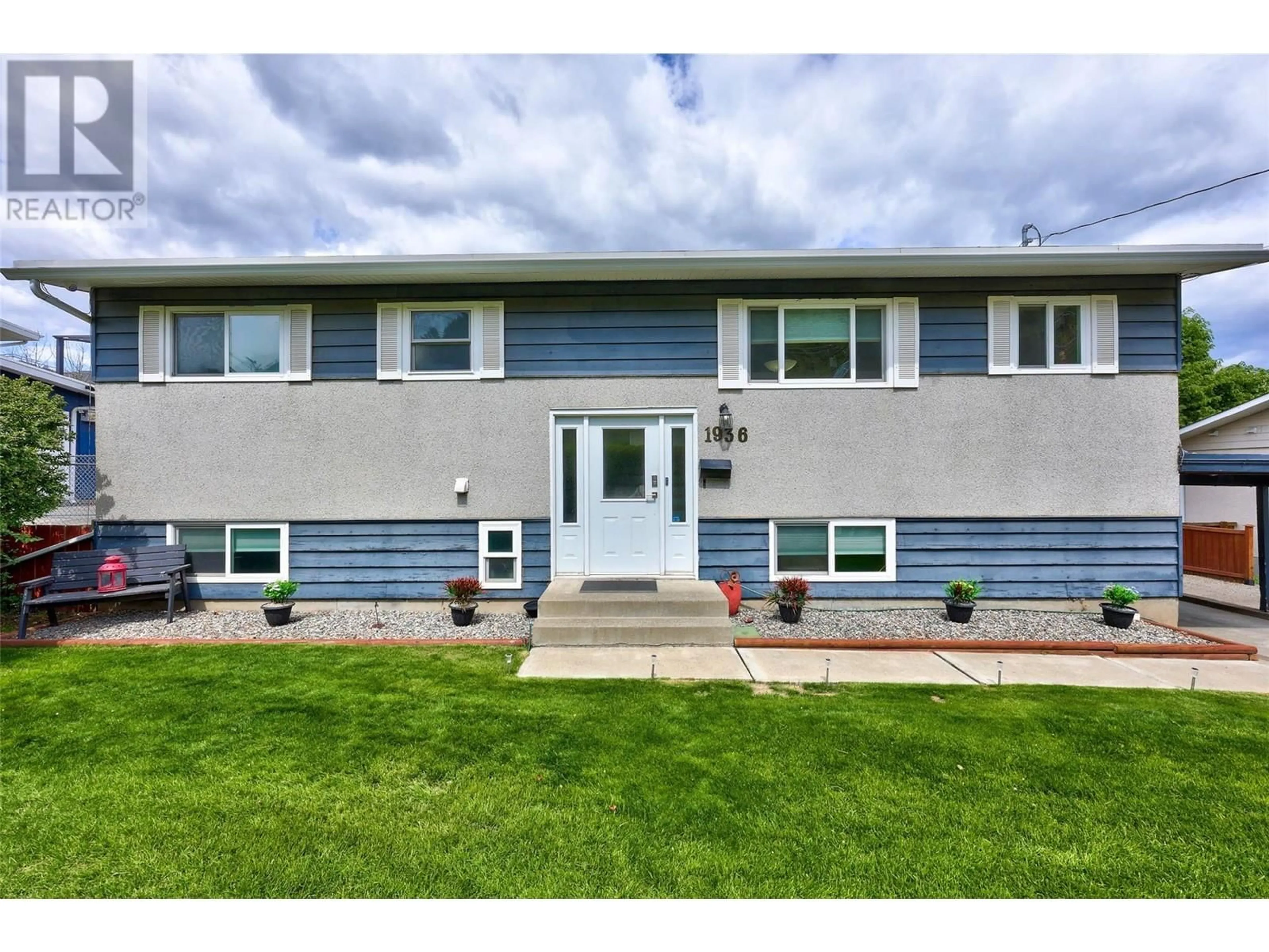 Home with vinyl exterior material, unknown for 1936 VALLEYVIEW DRIVE, Kamloops British Columbia V2C4B9