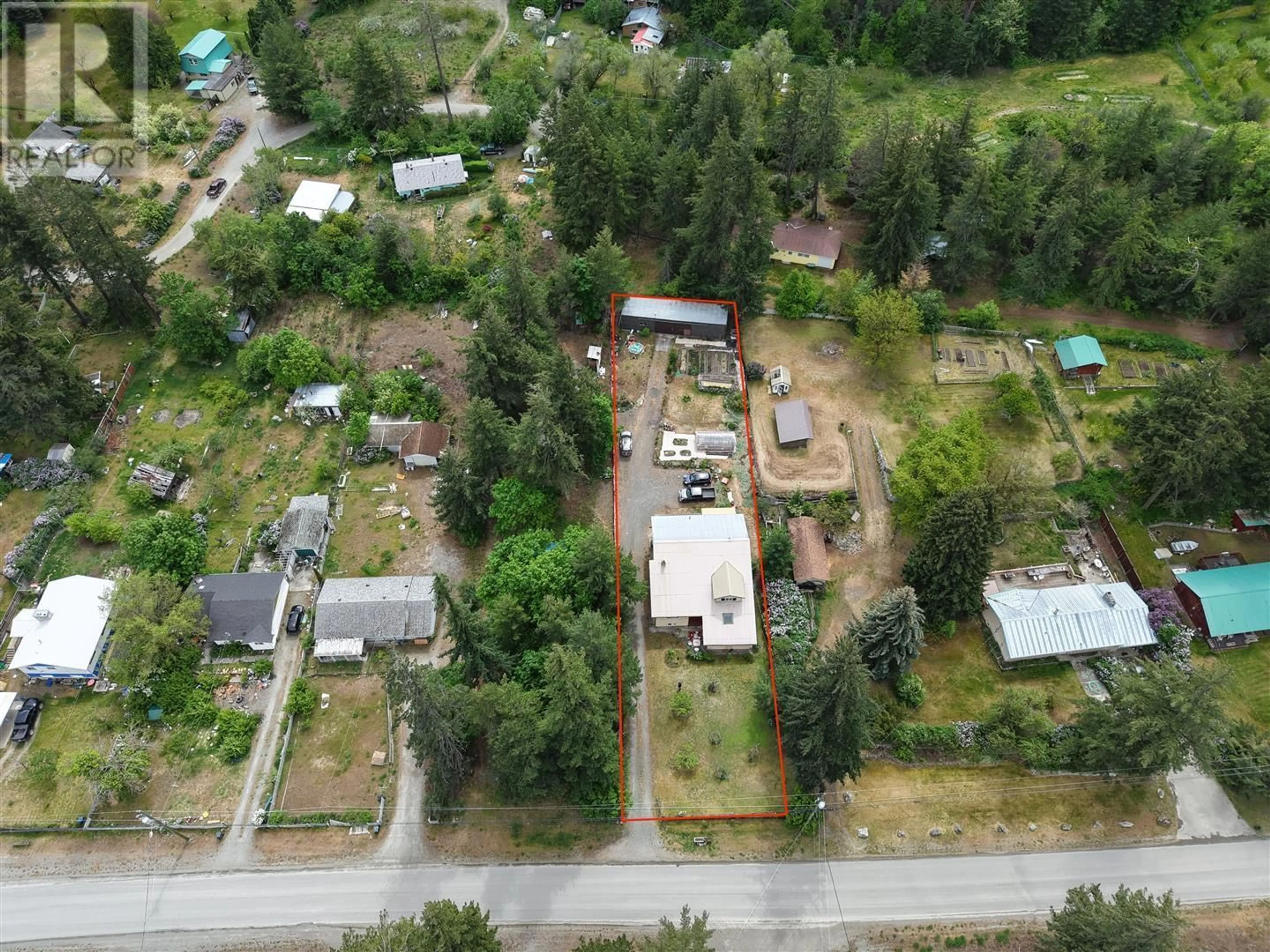 A pic from outside/outdoor area/front of a property/back of a property/a pic from drone, street for 6890 SETON PORTAGE ROAD, Lillooet British Columbia V0N3B0