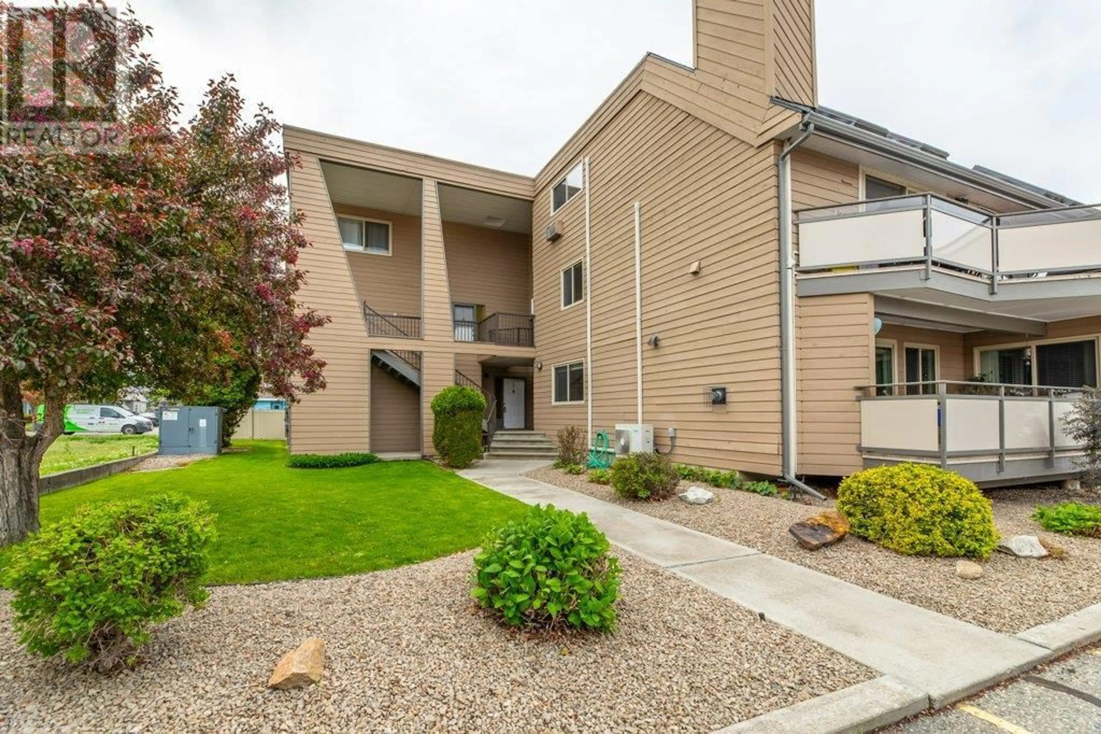 Patio, unknown for 201 - 335 CHURCHILL AVENUE, Penticton British Columbia V2A1C9