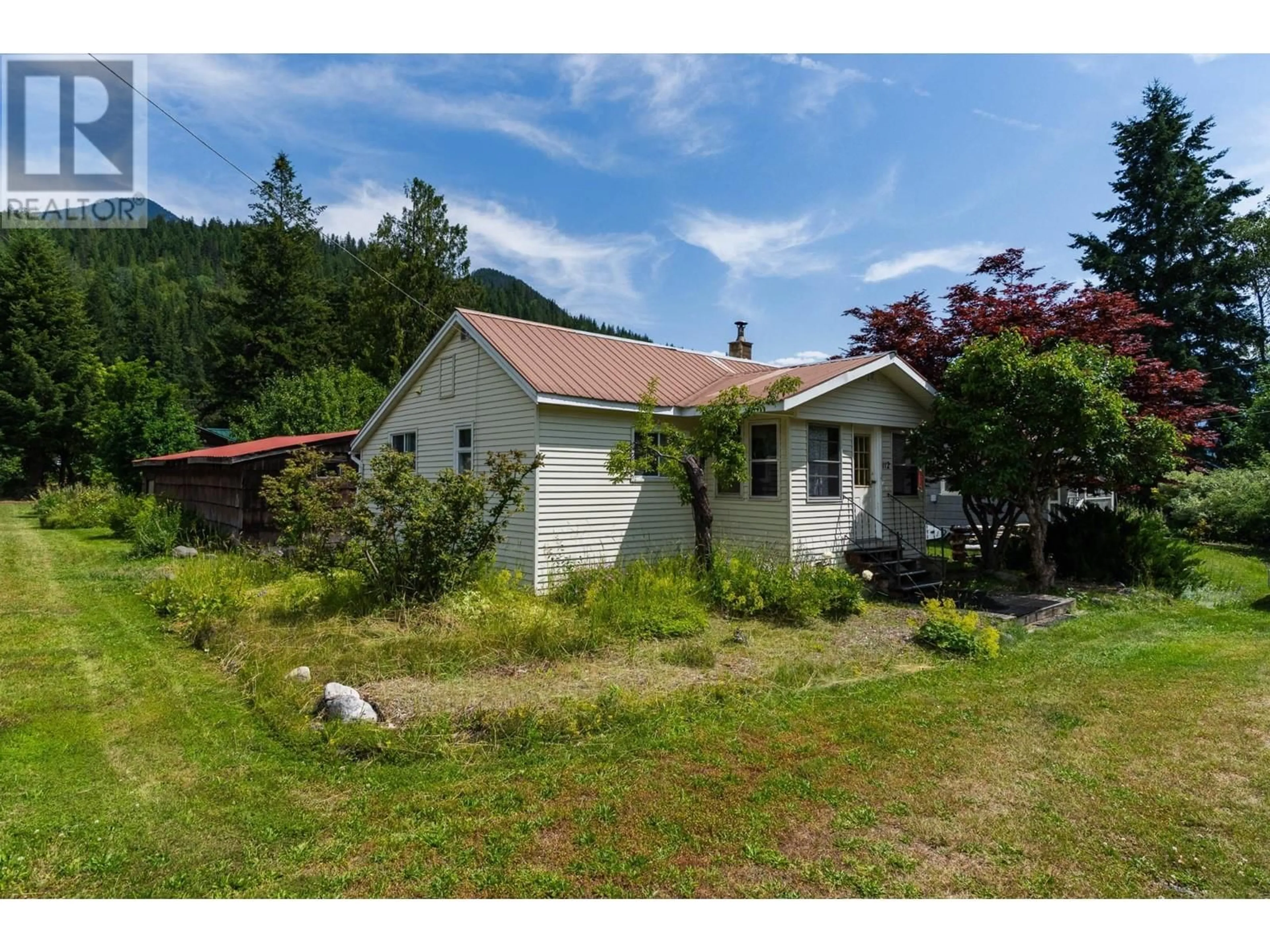A pic from outside/outdoor area/front of a property/back of a property/a pic from drone, unknown for 112 JOSEPHINE STREET, New Denver British Columbia V0G1S0
