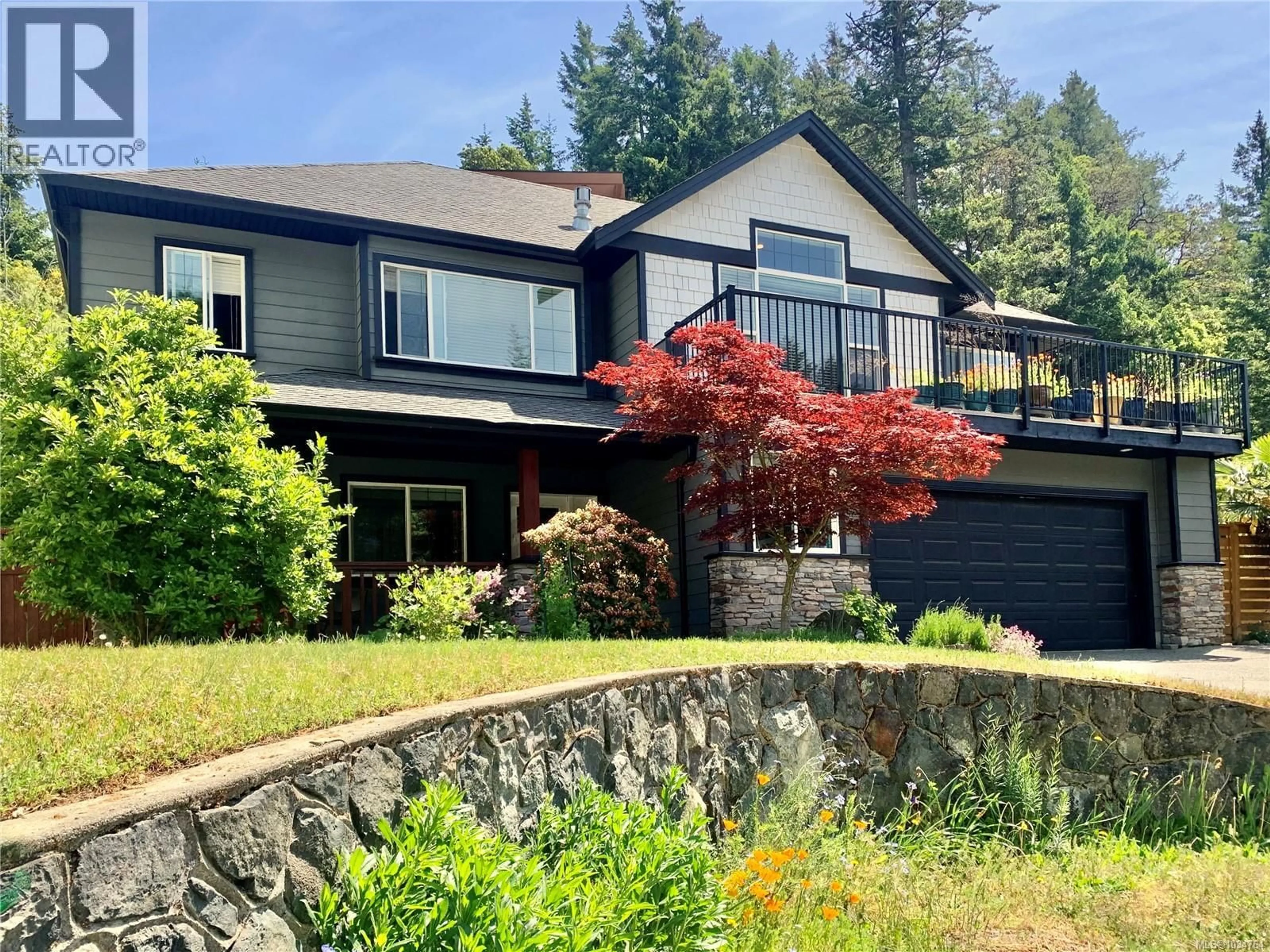 Home with vinyl exterior material, unknown for 3379 SEWELL LANE, Colwood British Columbia V9C0C1