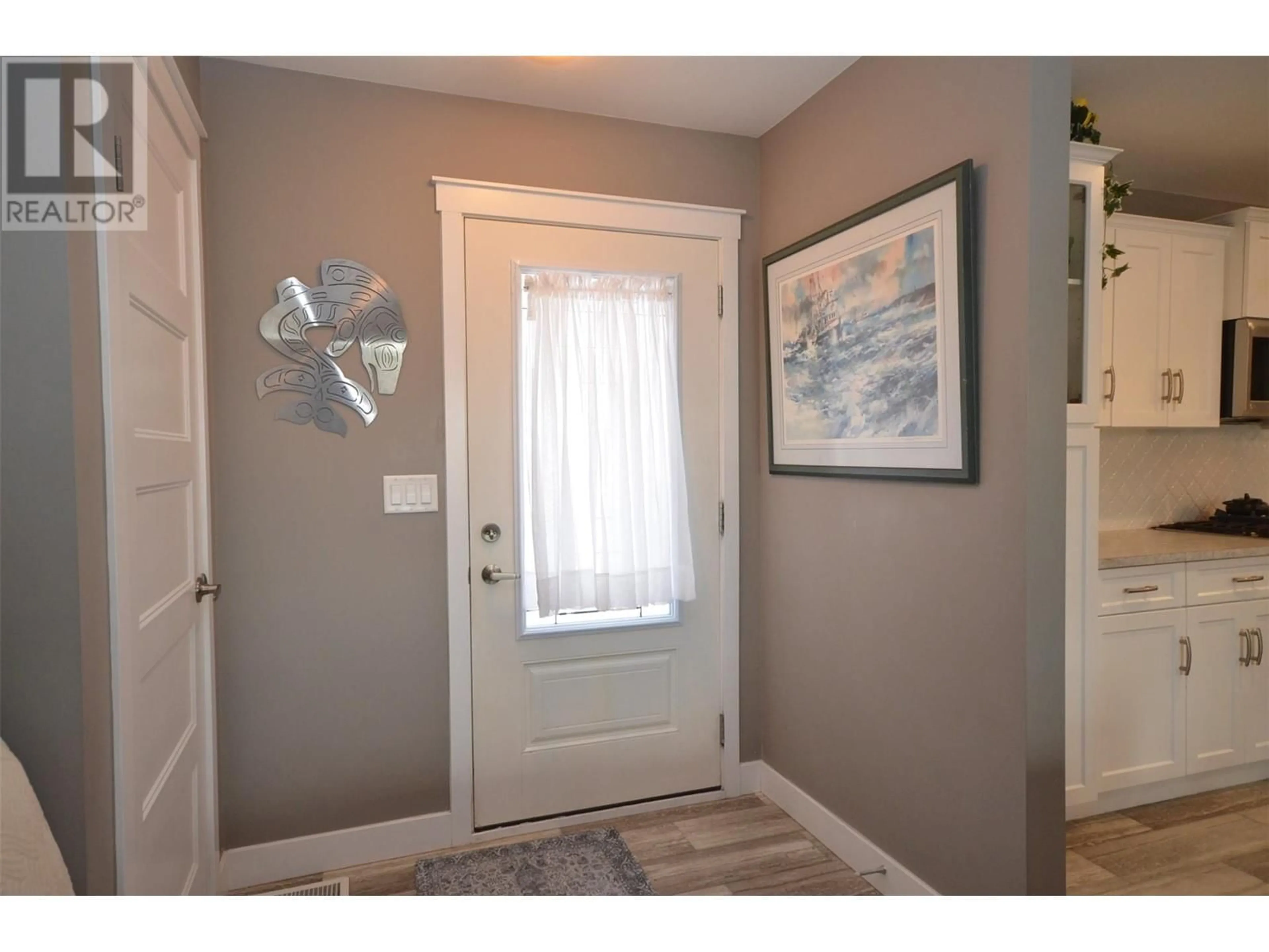 Indoor entryway for 157 - 9510 HIGHWAY 97 N OTHER, Vernon British Columbia V1H1R8