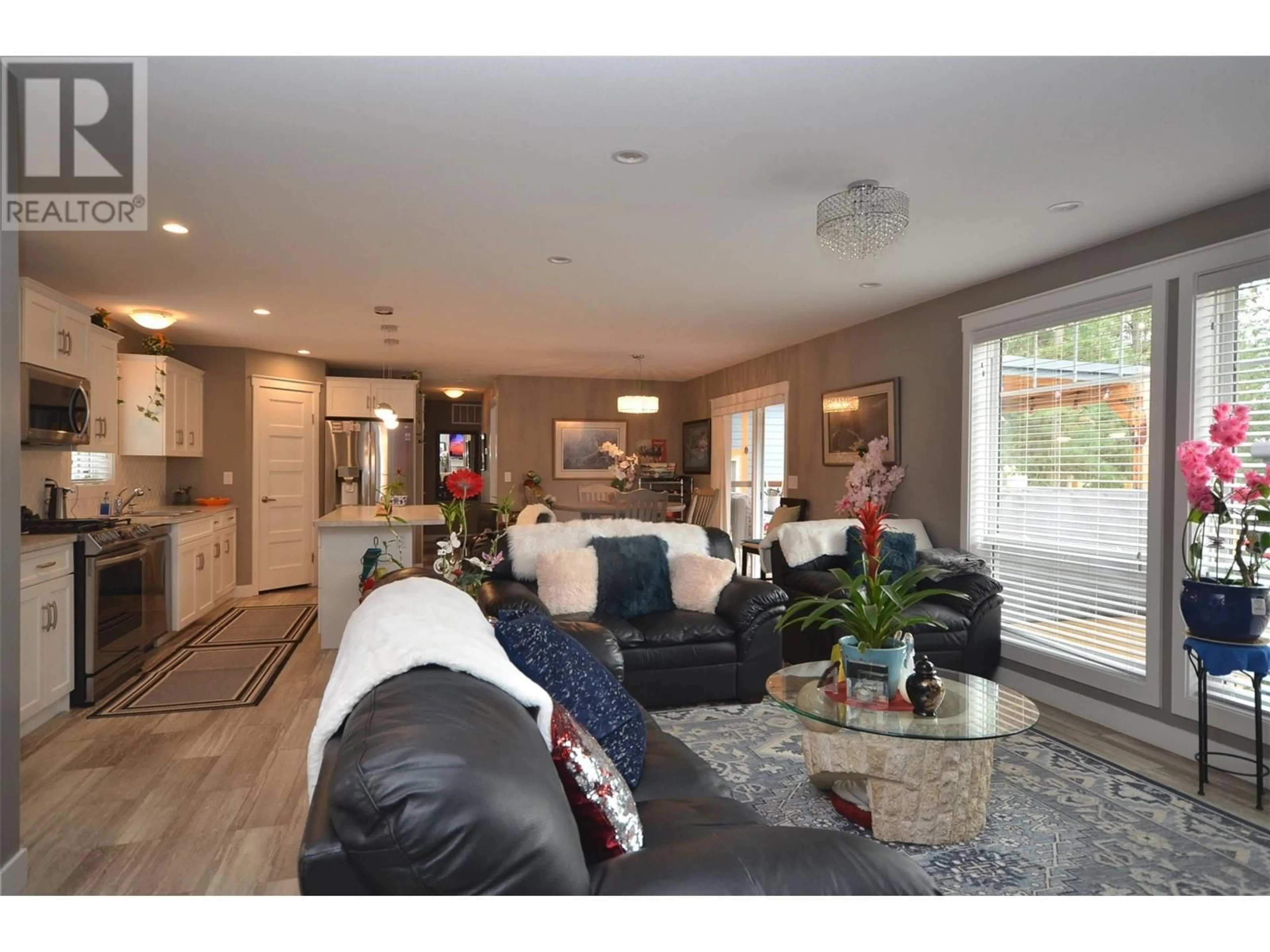 Living room with furniture, unknown for 157 - 9510 HIGHWAY 97 N OTHER, Vernon British Columbia V1H1R8