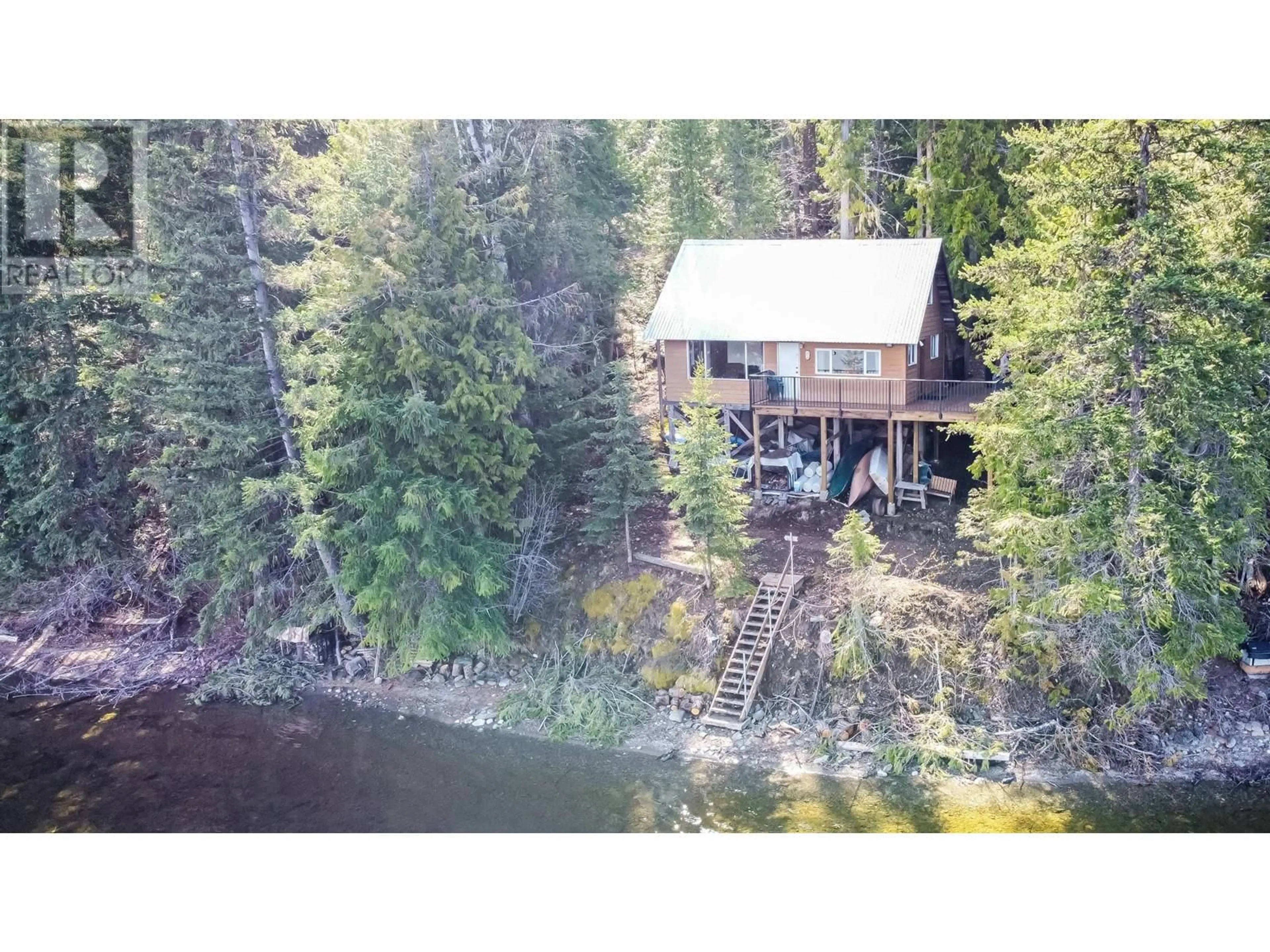 A pic from outside/outdoor area/front of a property/back of a property/a pic from drone, water/lake/river/ocean view for 5305 EAST BARRIERE  FSR LAKE, Barriere British Columbia V0E1E0