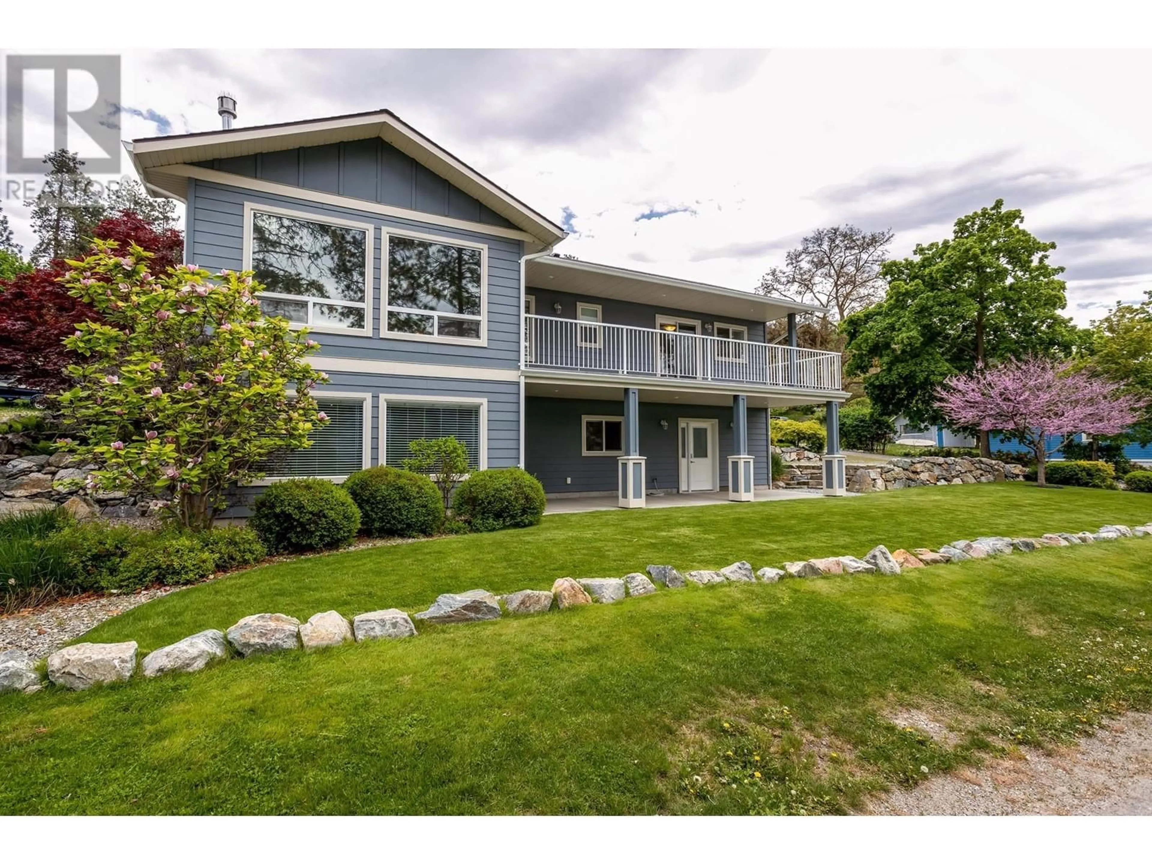 Home with vinyl exterior material, unknown for 11041 OKANAGAN CENTRE ROAD WEST, Lake Country British Columbia V4V2J7