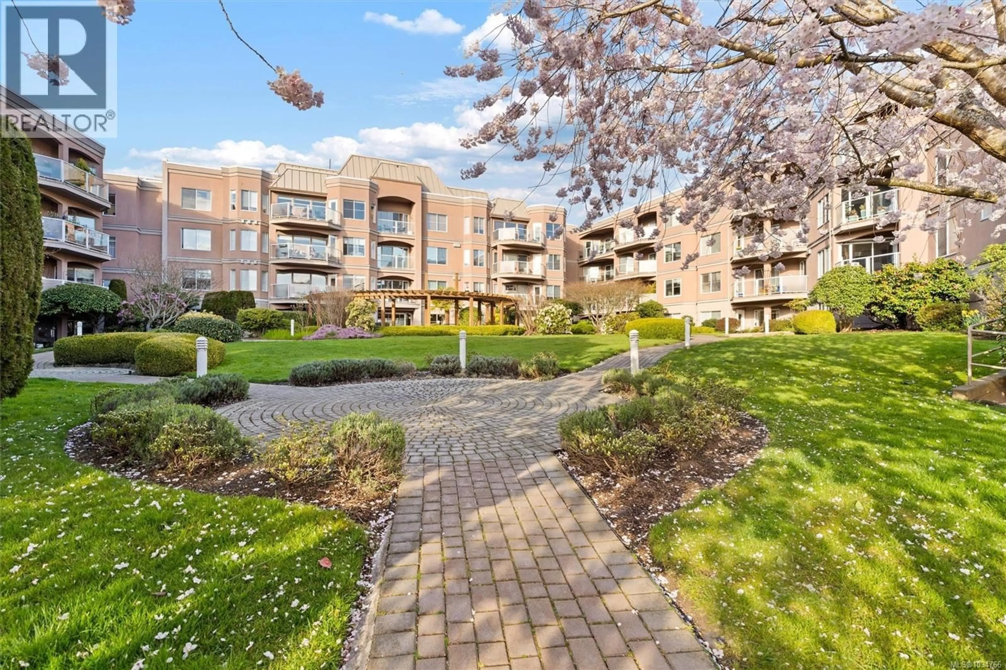 Patio, street for 324 - 405 QUEBEC STREET, Victoria British Columbia V8V4Z2