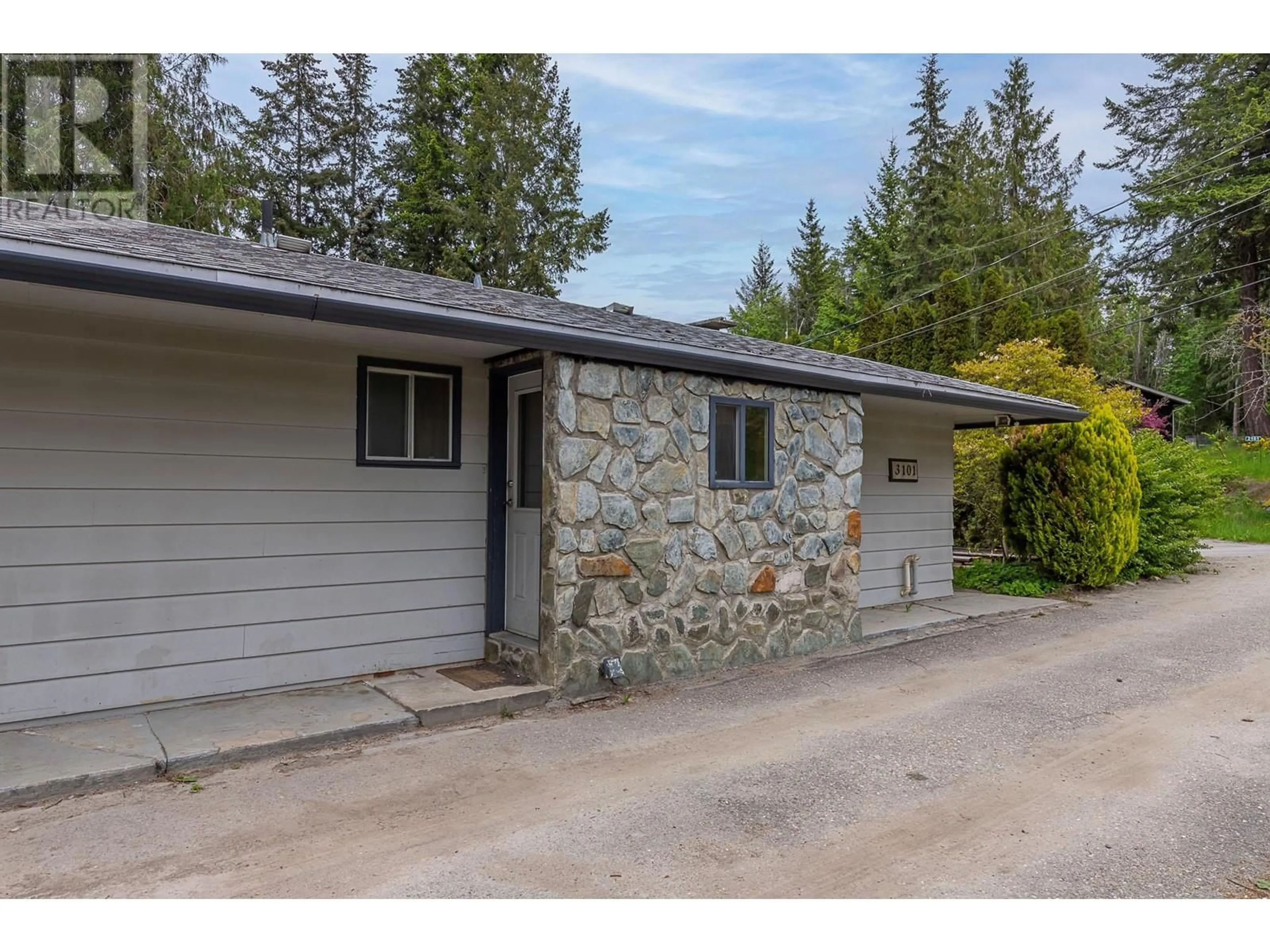 Unknown for 3101 CEDAR DRIVE, Blind Bay British Columbia V0E2W2