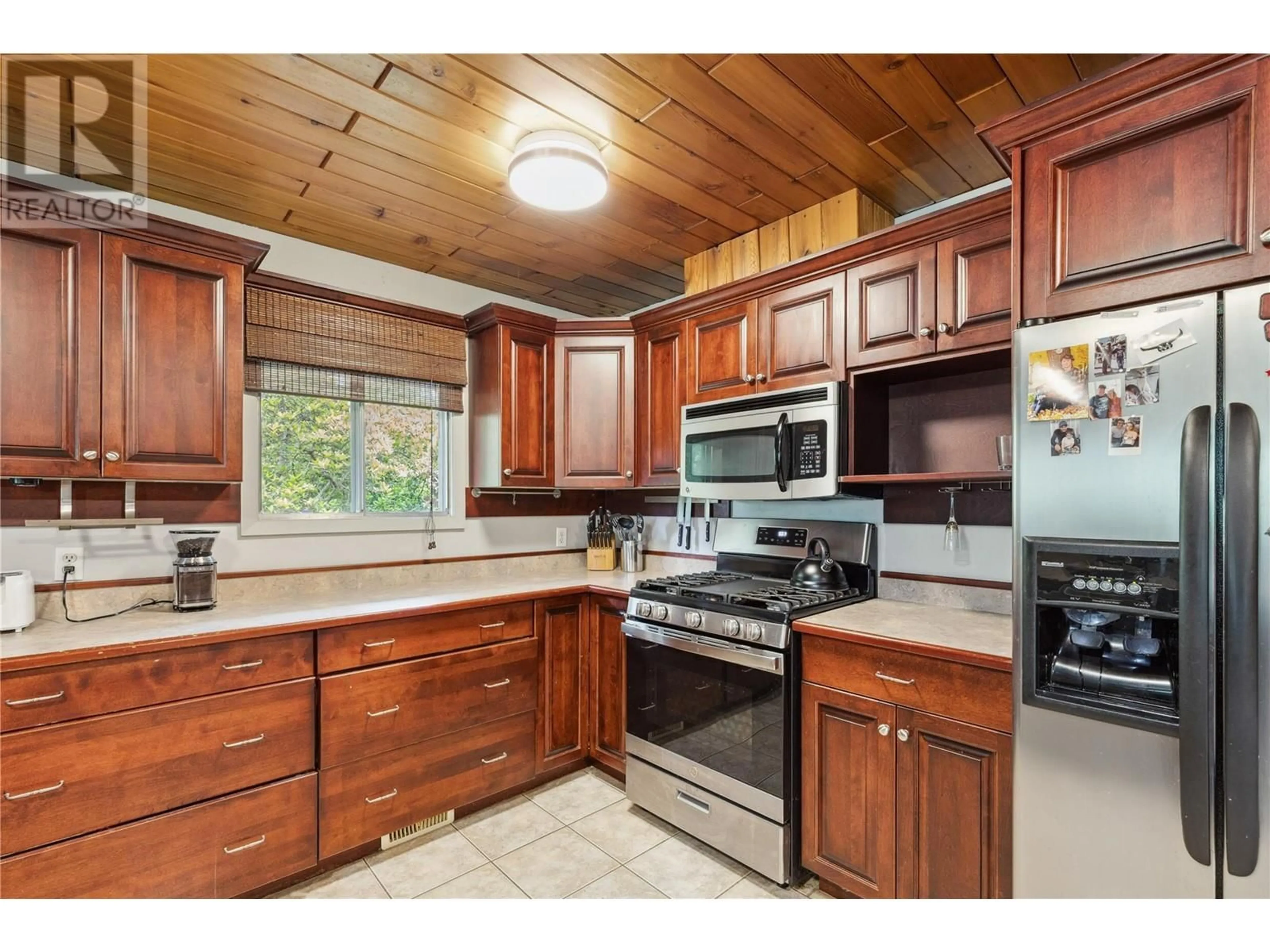 Unknown for 3101 CEDAR DRIVE, Blind Bay British Columbia V0E2W2