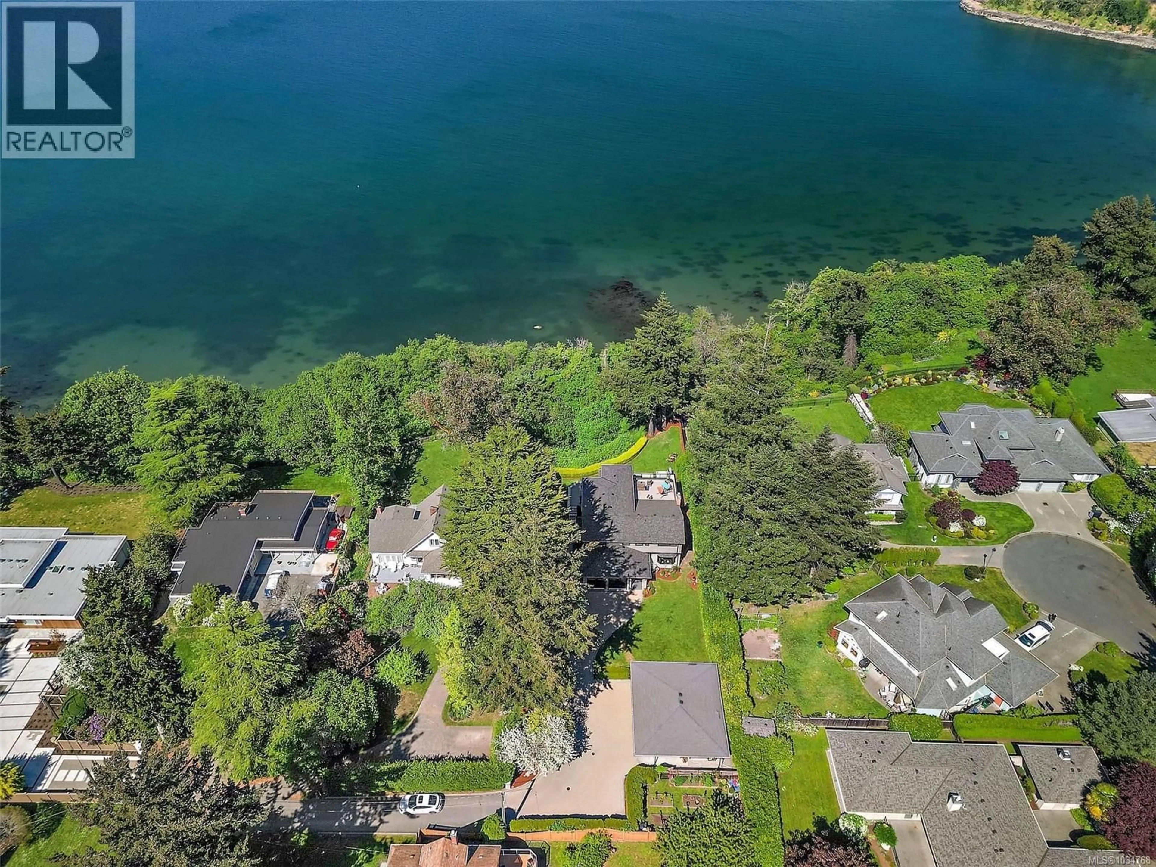A pic from outside/outdoor area/front of a property/back of a property/a pic from drone, water/lake/river/ocean view for 4561 BISSENDEN PLACE, Saanich British Columbia V8N3K5